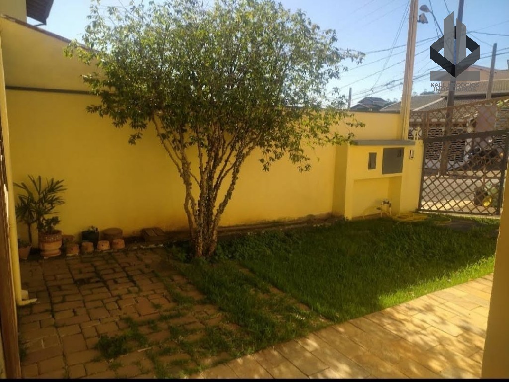 Casa à venda com 3 quartos - Foto 1