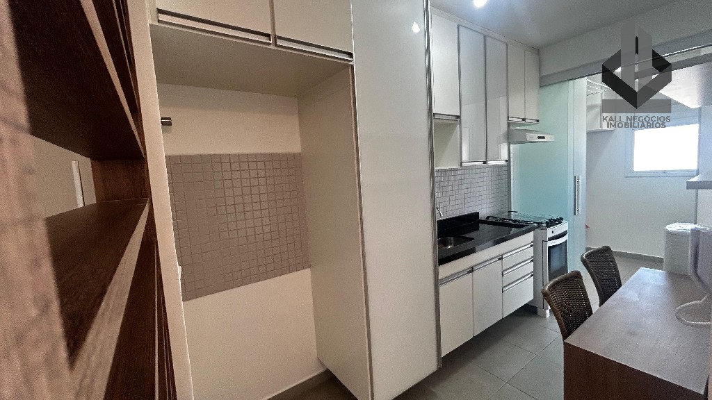 Apartamento à venda com 2 quartos, 67m² - Foto 5