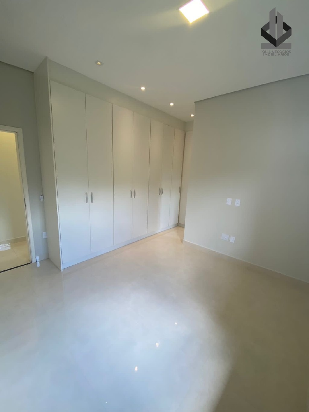 Casa à venda com 3 quartos, 1000m² - Foto 23