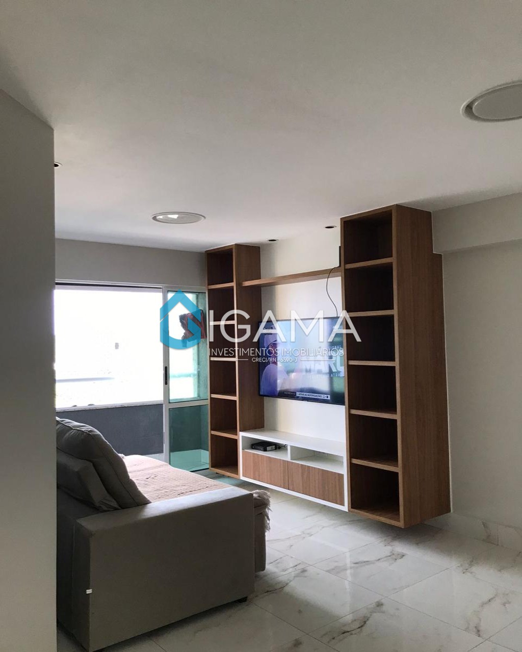 Apartamento à venda com 3 quartos, 94m² - Foto 2