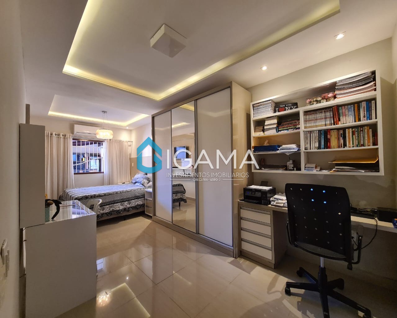 Casa à venda com 3 quartos, 251m² - Foto 16