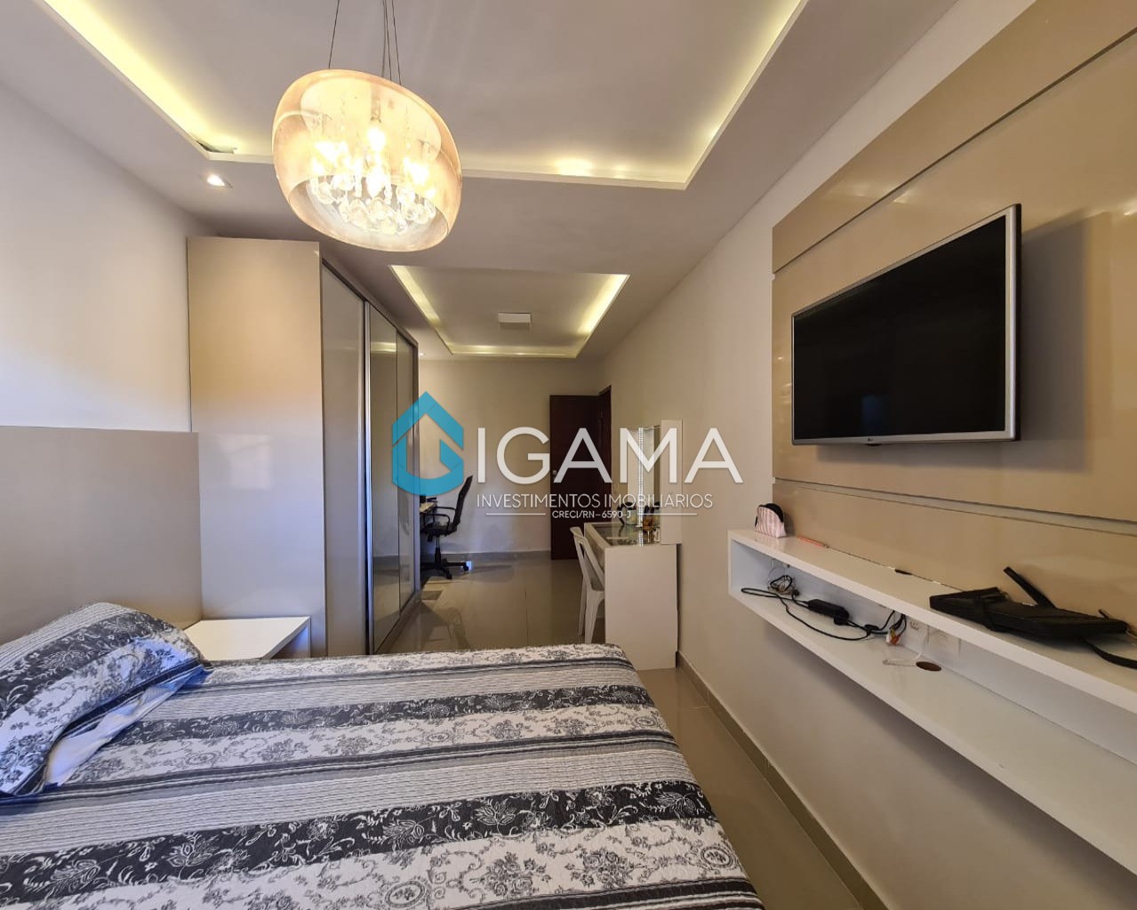 Casa à venda com 3 quartos, 251m² - Foto 17