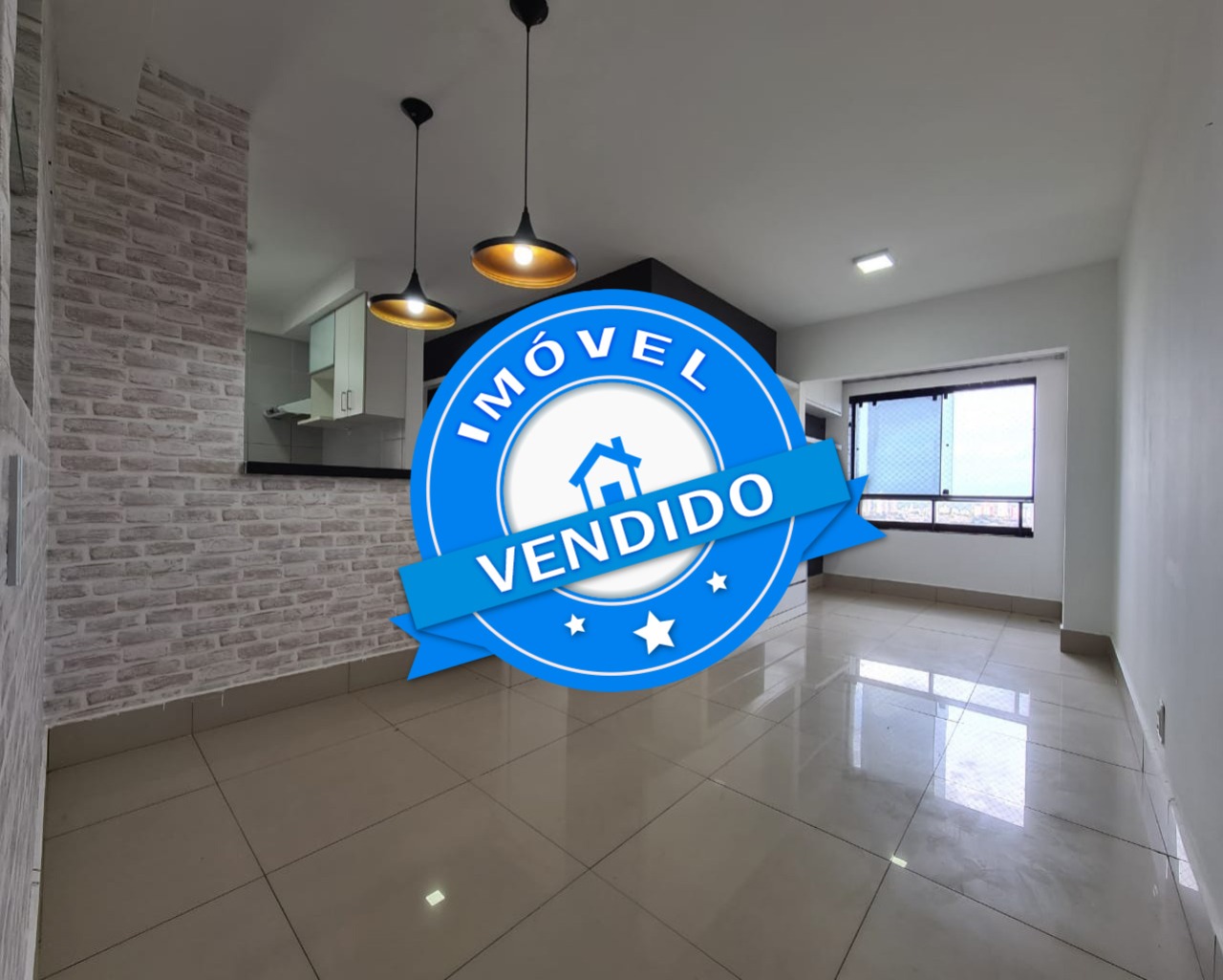 Apartamento à venda com 2 quartos, 57m² - Foto 1