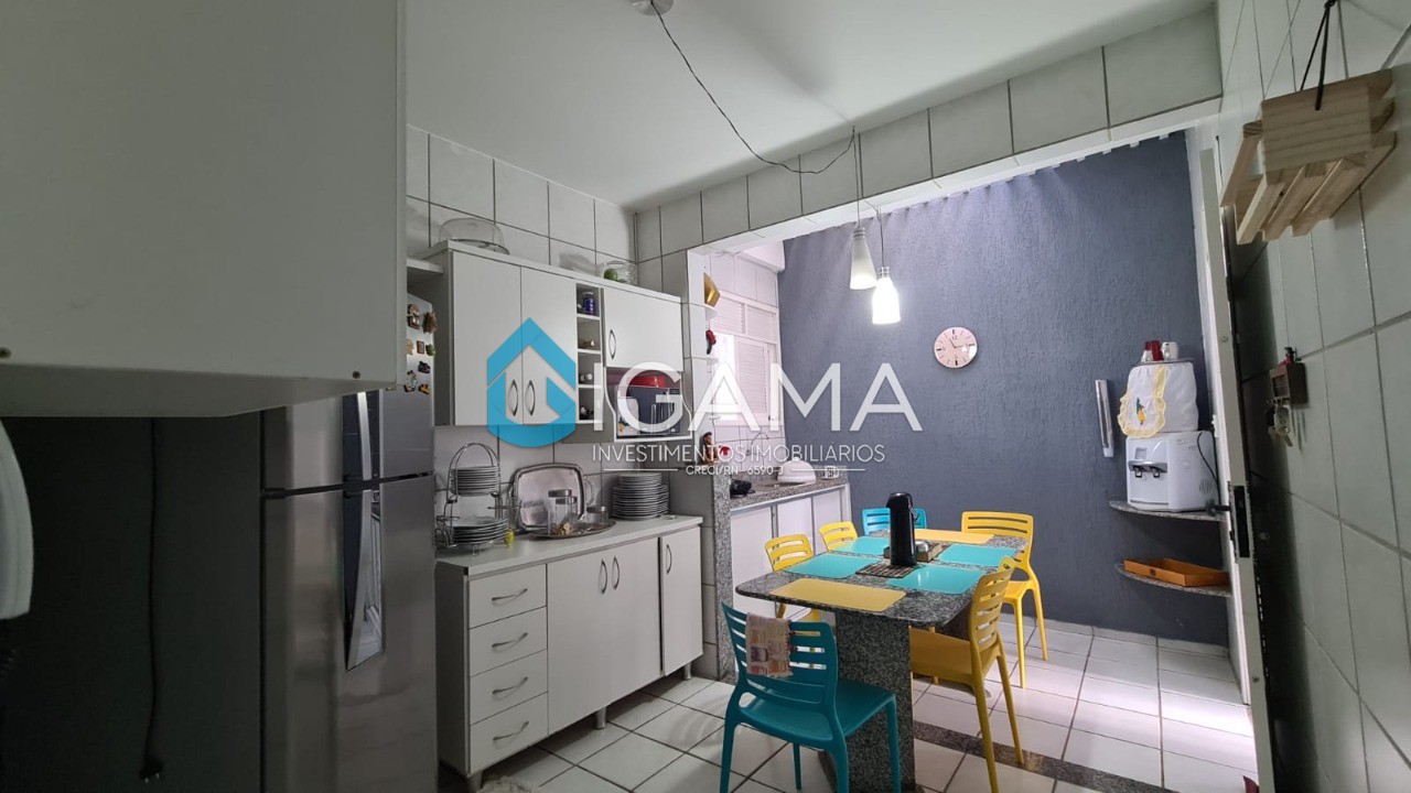 Casa à venda com 3 quartos, 240m² - Foto 6