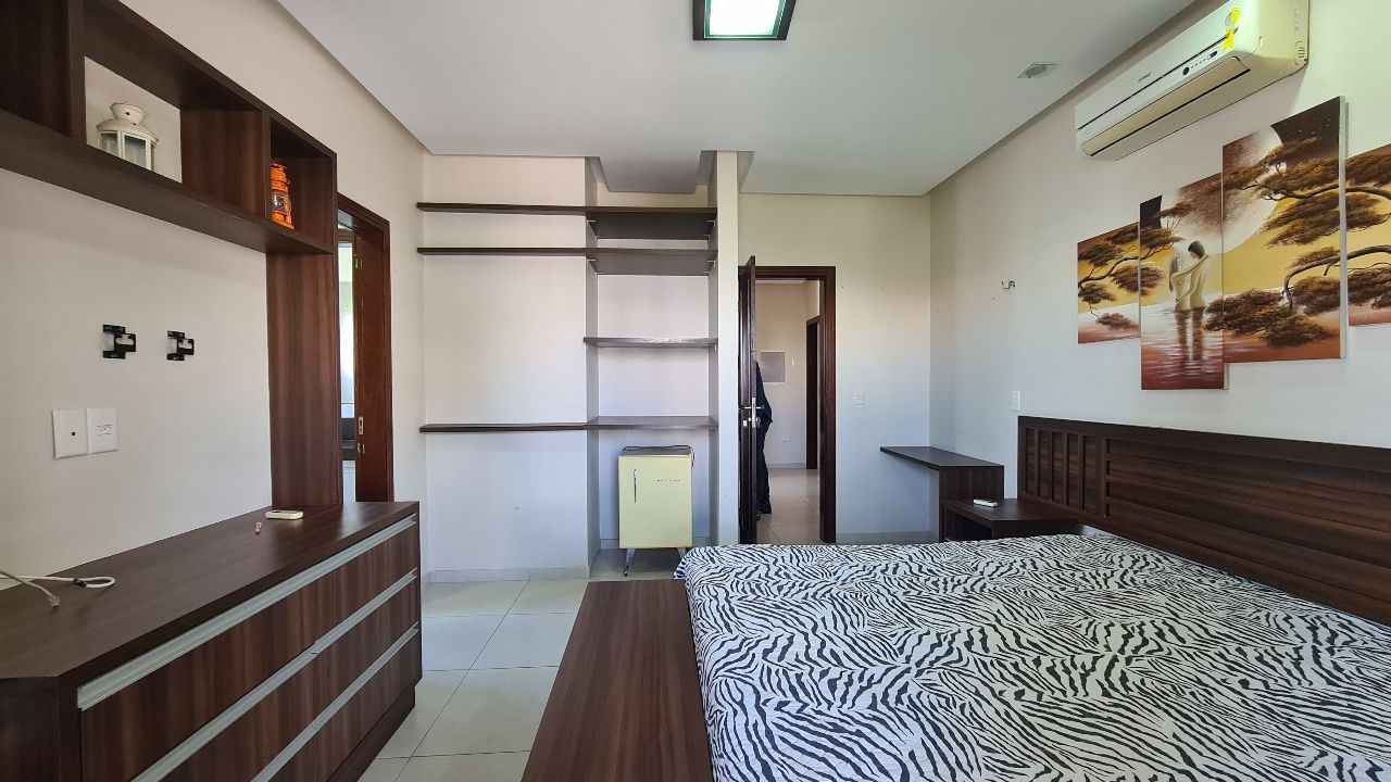 Casa para alugar com 4 quartos, 258m² - Foto 22