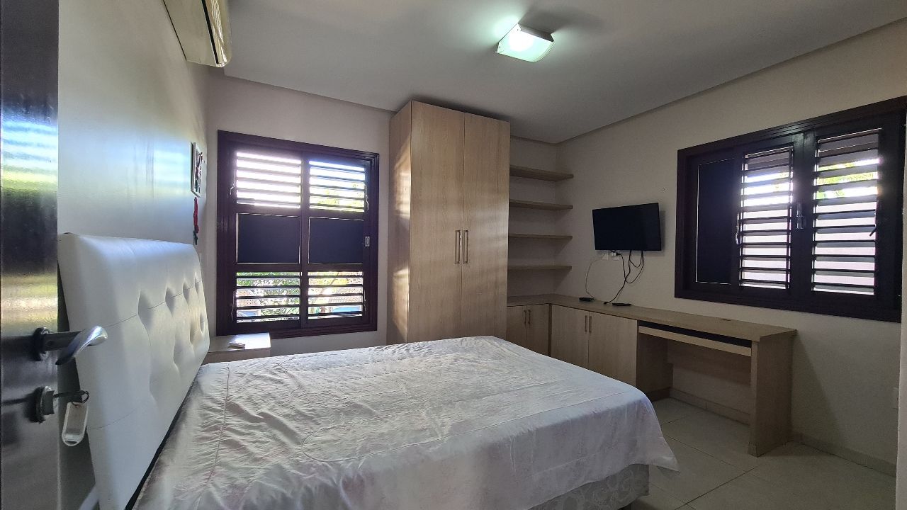 Casa para alugar com 4 quartos, 258m² - Foto 36