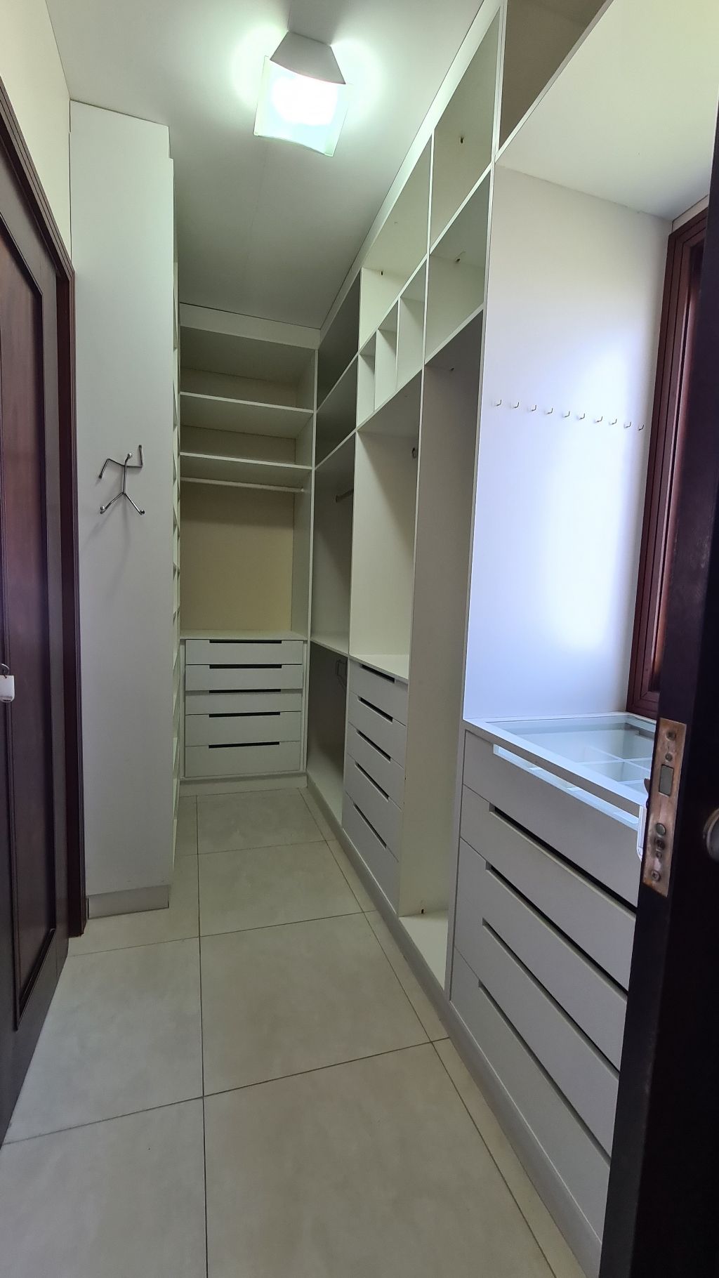 Casa para alugar com 4 quartos, 258m² - Foto 32