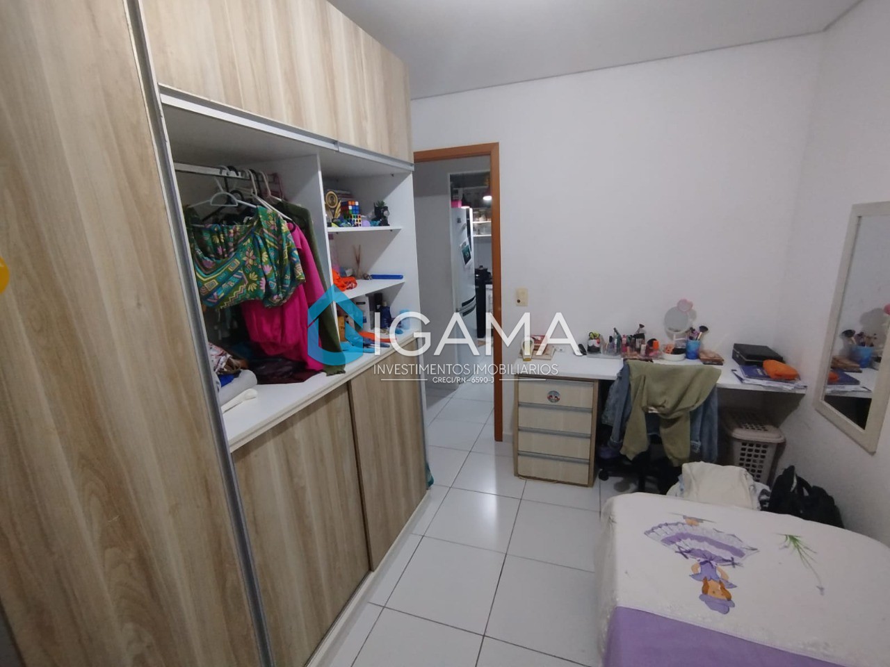 Apartamento à venda com 3 quartos, 75m² - Foto 3