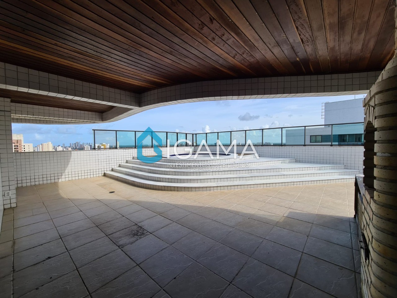 Cobertura, 3 quartos, 255 m² - Foto 2
