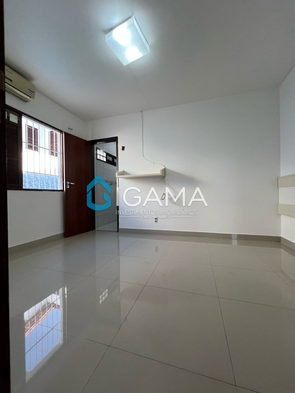 Casa, 3 quartos, 246 m² - Foto 11