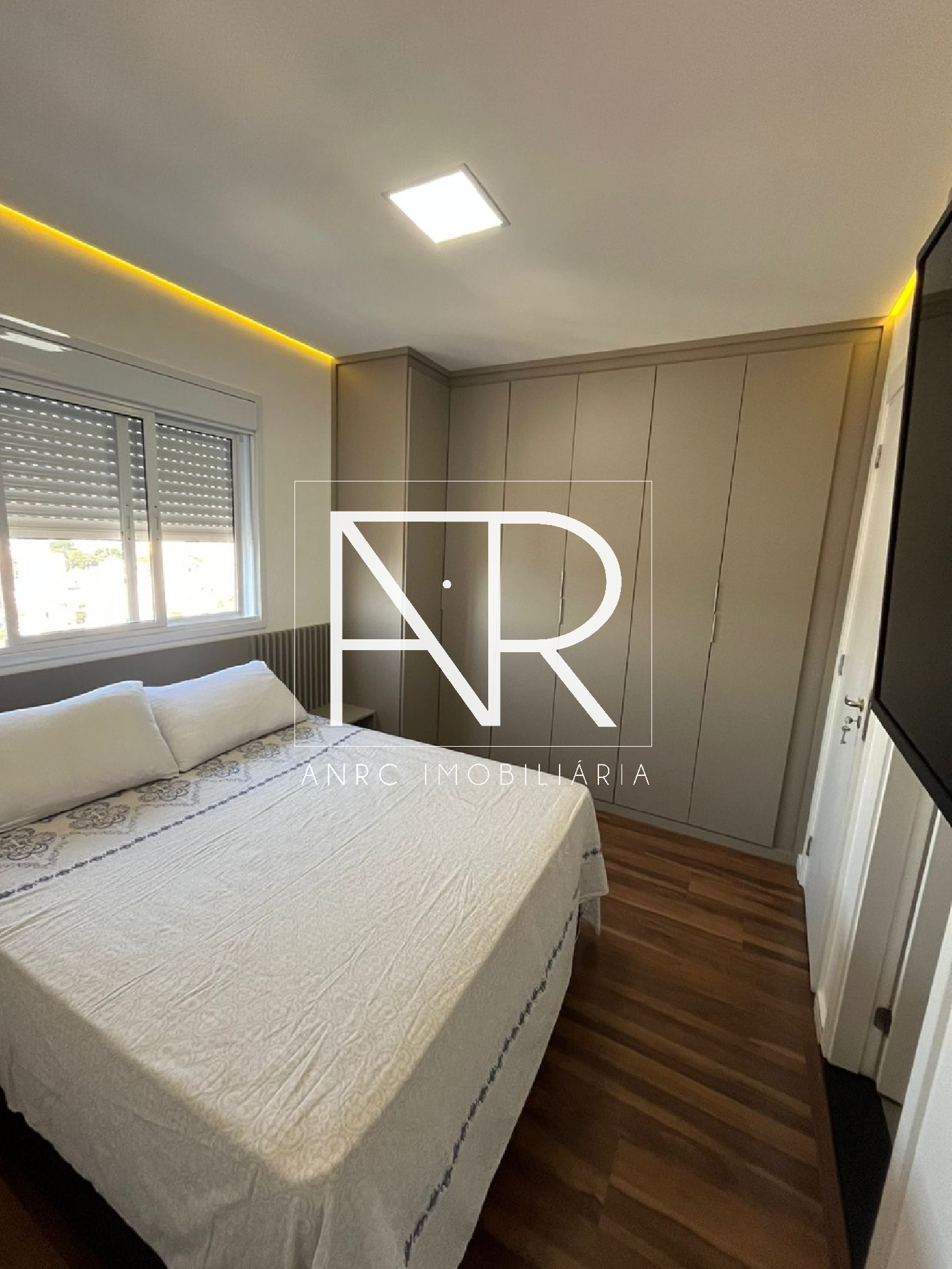 Apartamento à venda com 3 quartos, 71m² - Foto 1