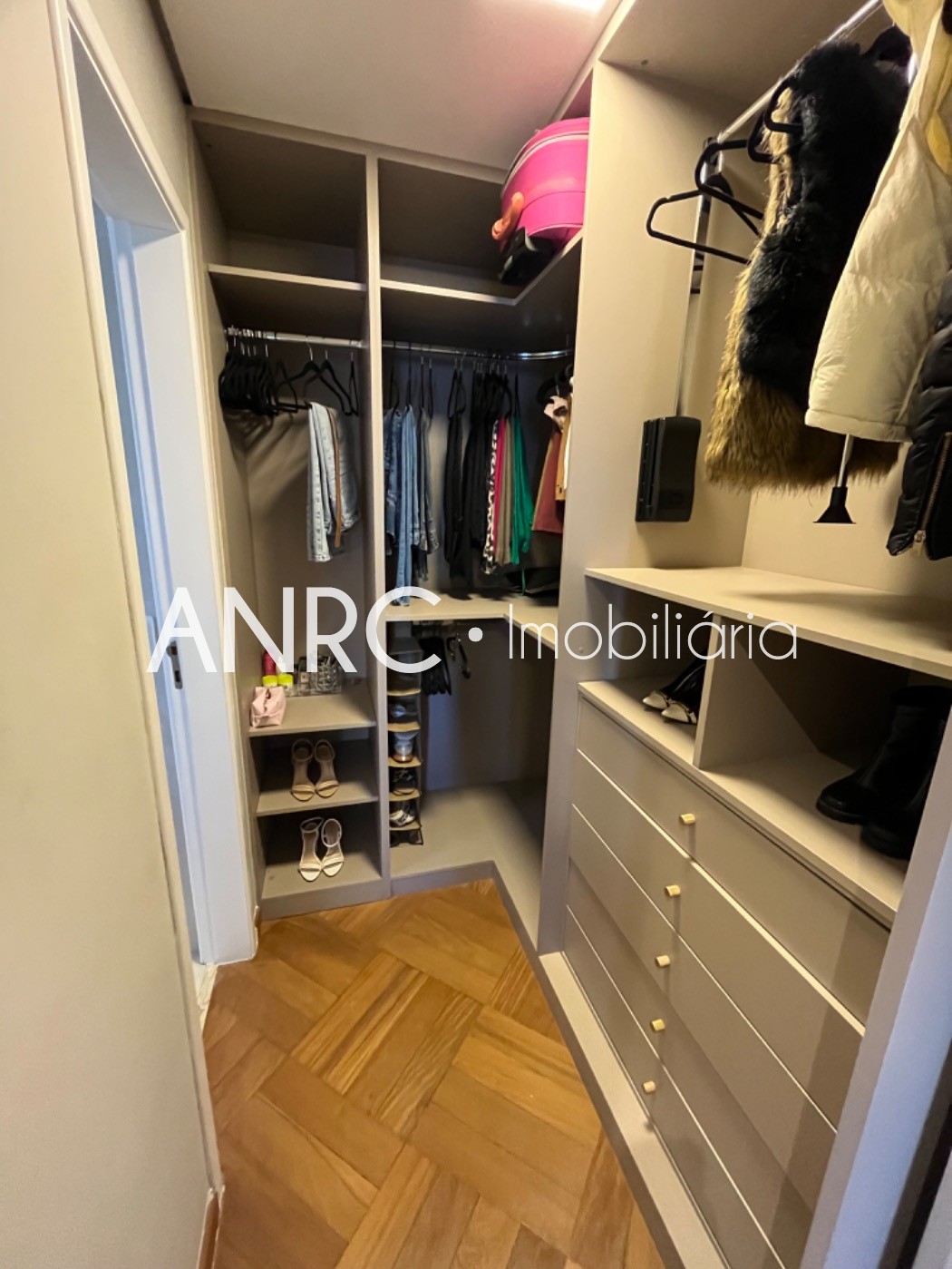 Apartamento para alugar com 3 quartos, 165m² - Foto 76