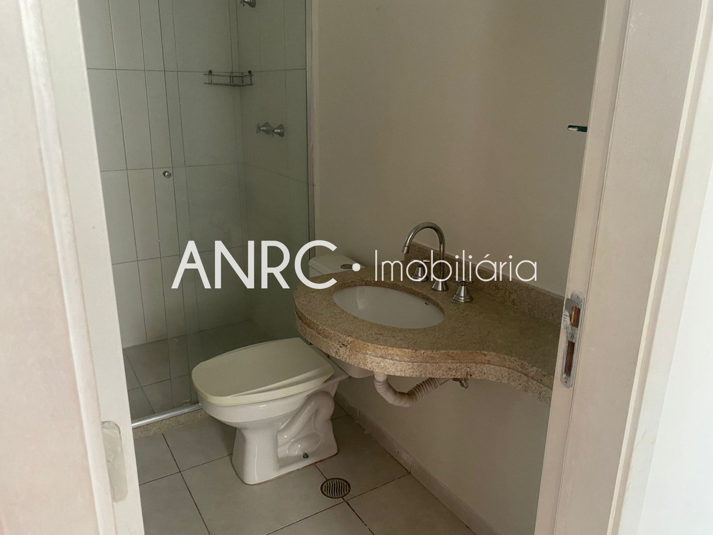 Apartamento para alugar com 2 quartos, 82m² - Foto 15