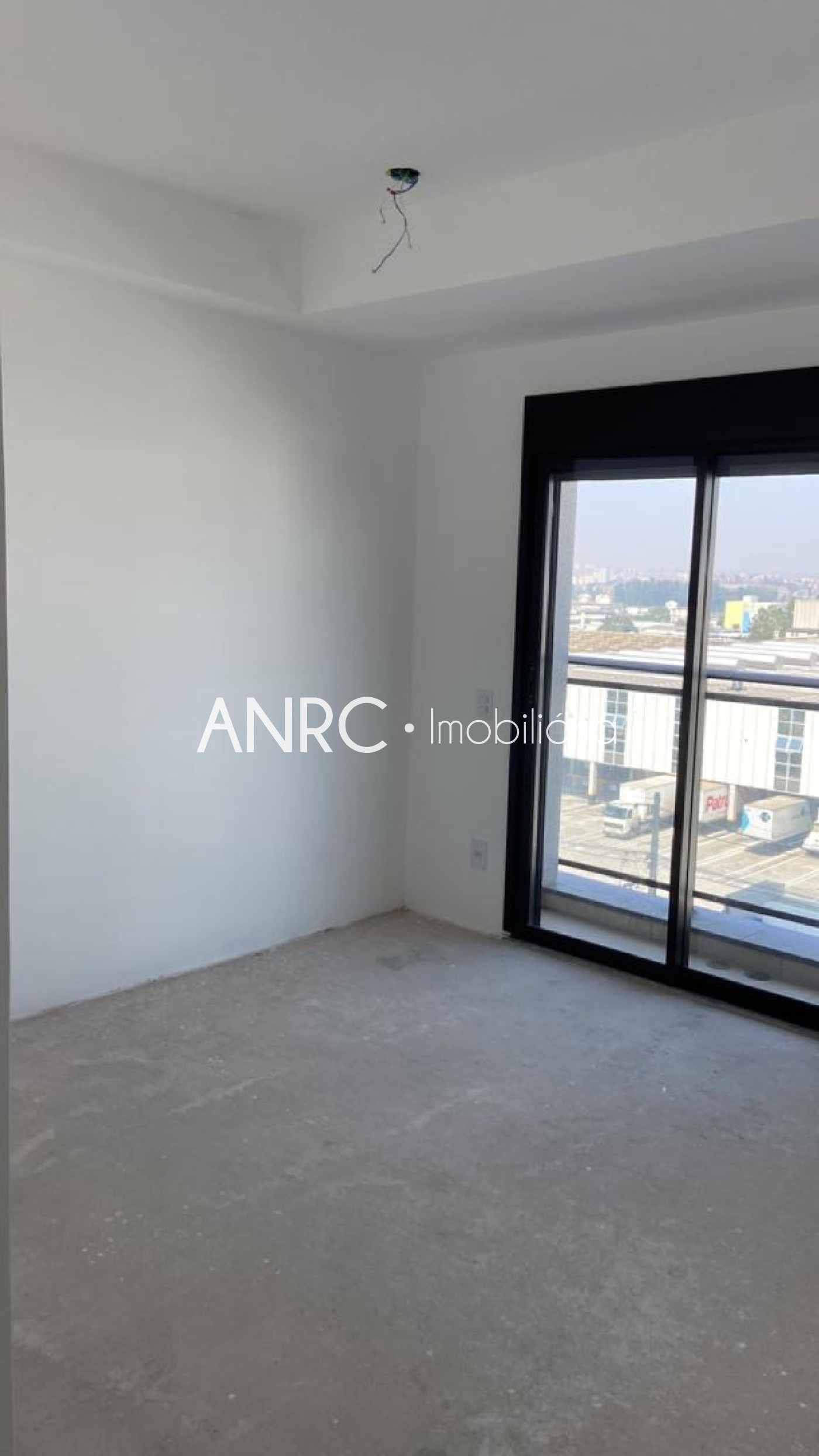 Apartamento à venda com 2 quartos, 75m² - Foto 35