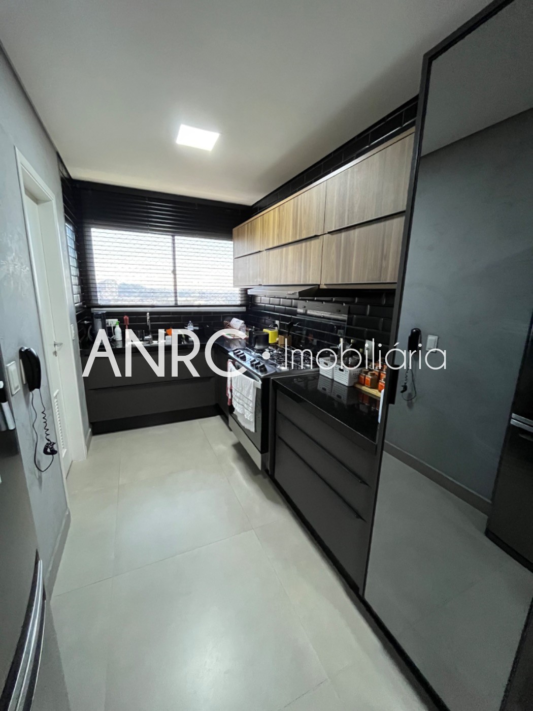 Apartamento para alugar com 3 quartos, 165m² - Foto 40