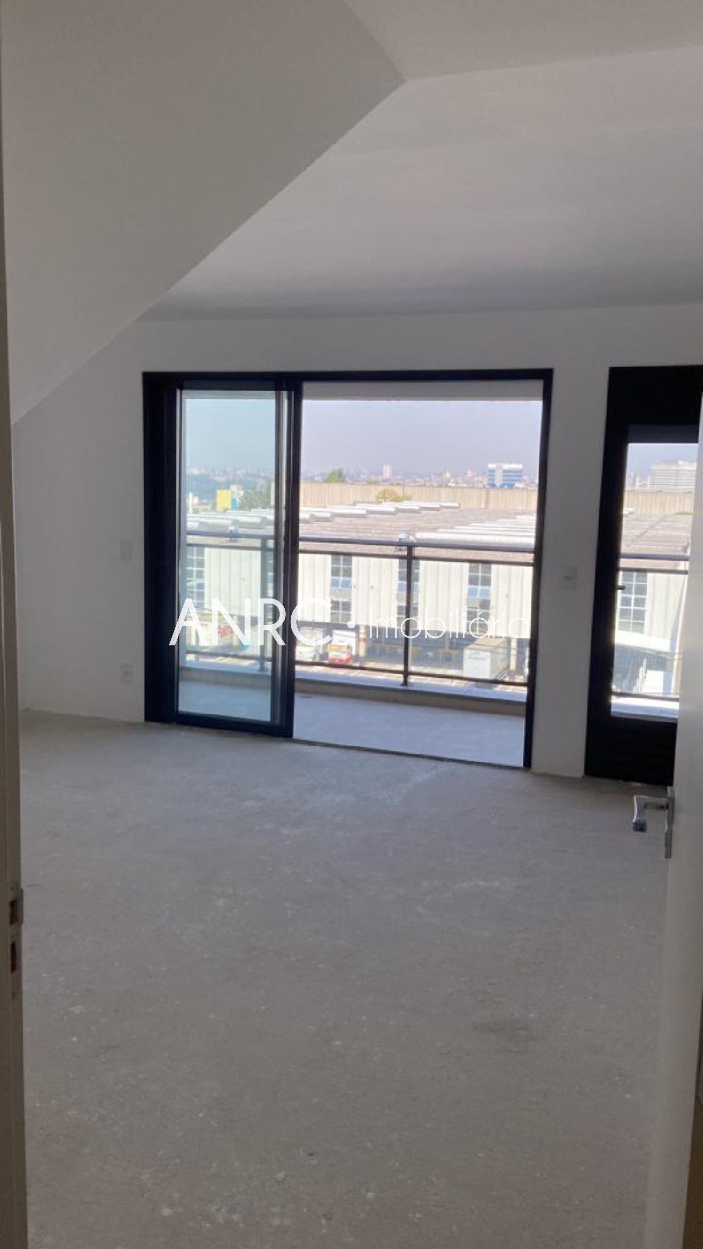 Apartamento à venda com 2 quartos, 75m² - Foto 17