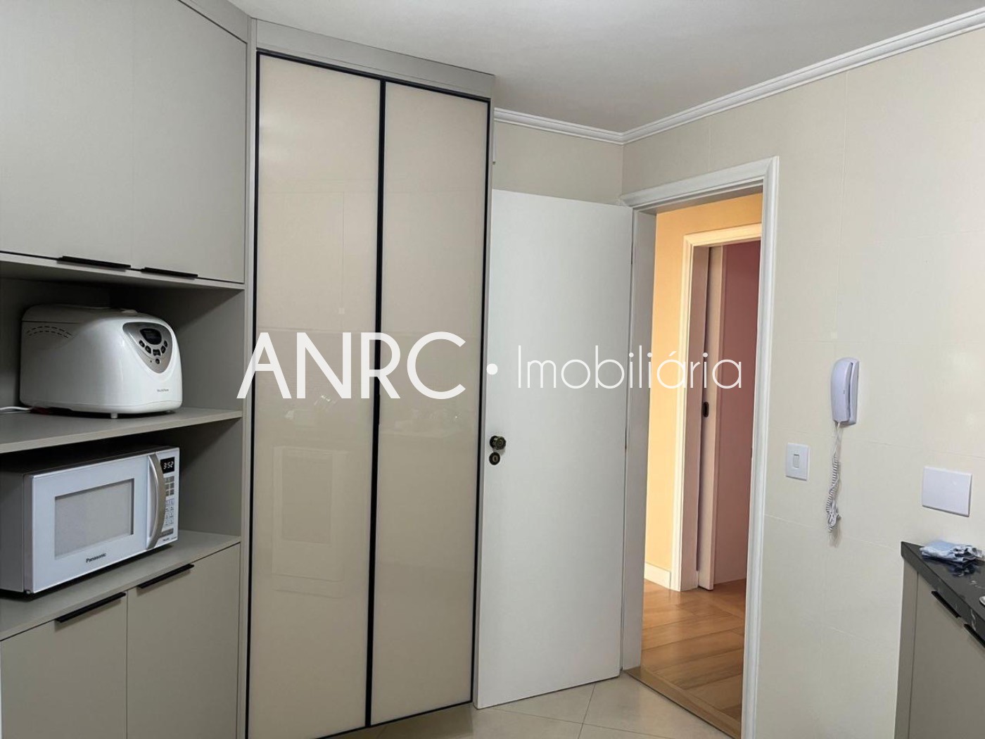 Apartamento à venda com 3 quartos, 150m² - Foto 9