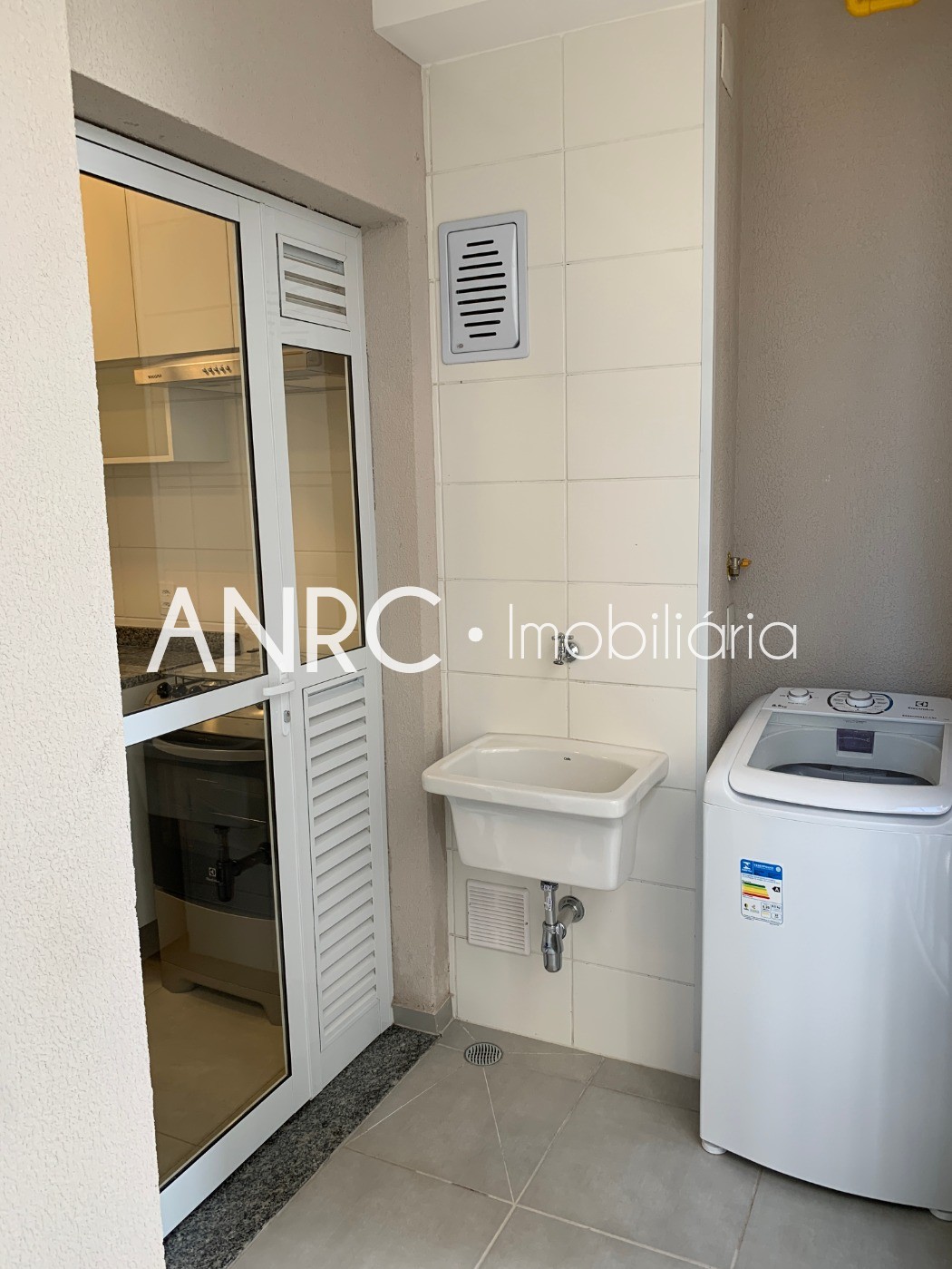 Apartamento para alugar com 2 quartos, 52m² - Foto 14