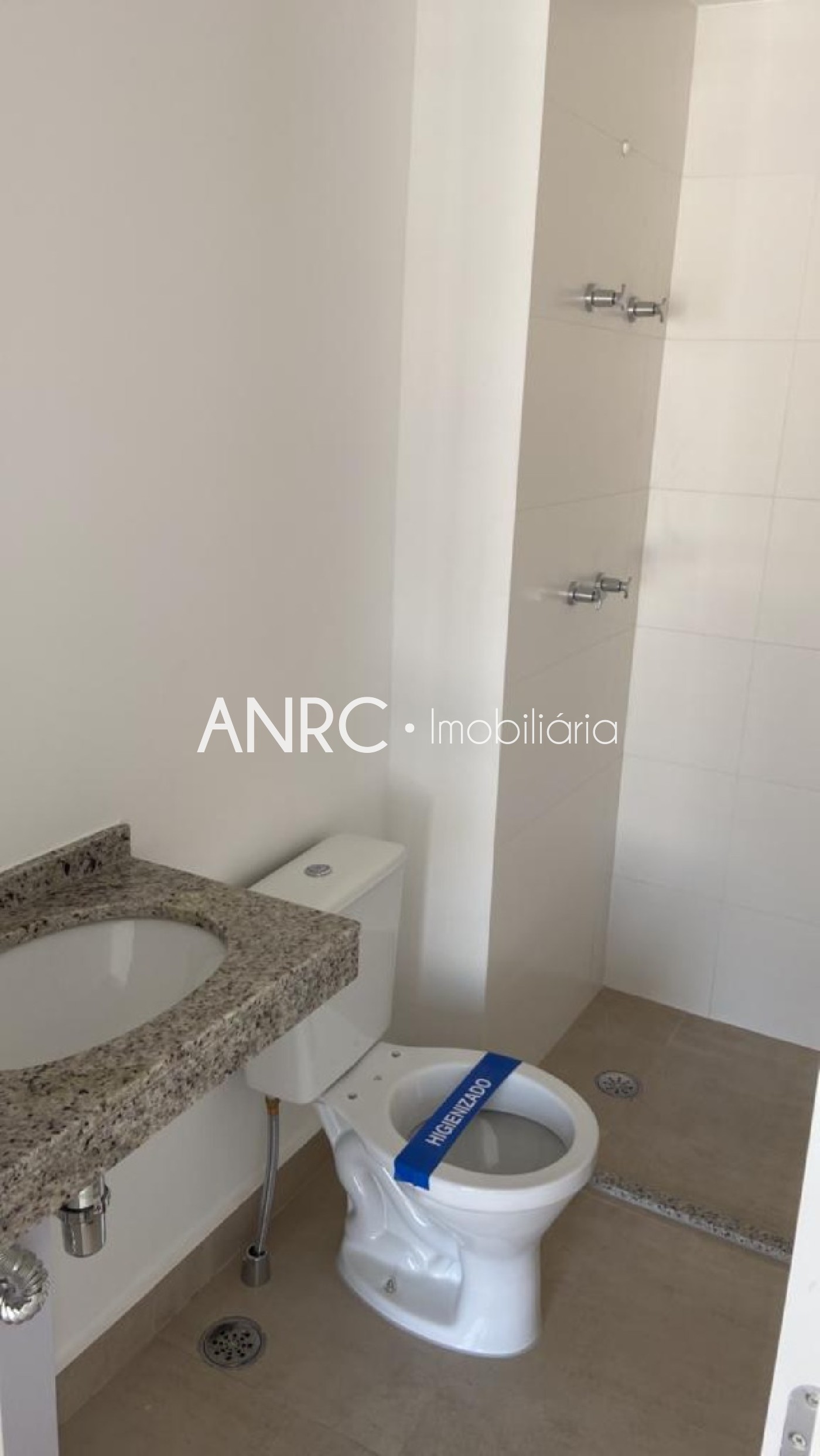 Apartamento à venda com 2 quartos, 75m² - Foto 28