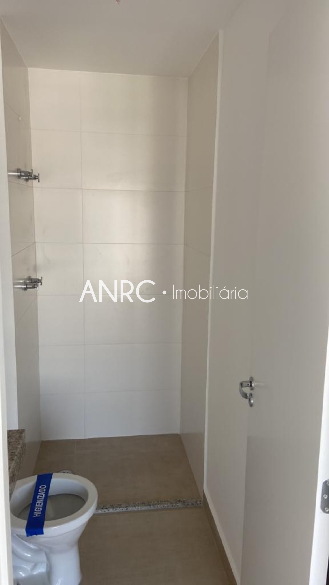 Apartamento à venda com 2 quartos, 75m² - Foto 29