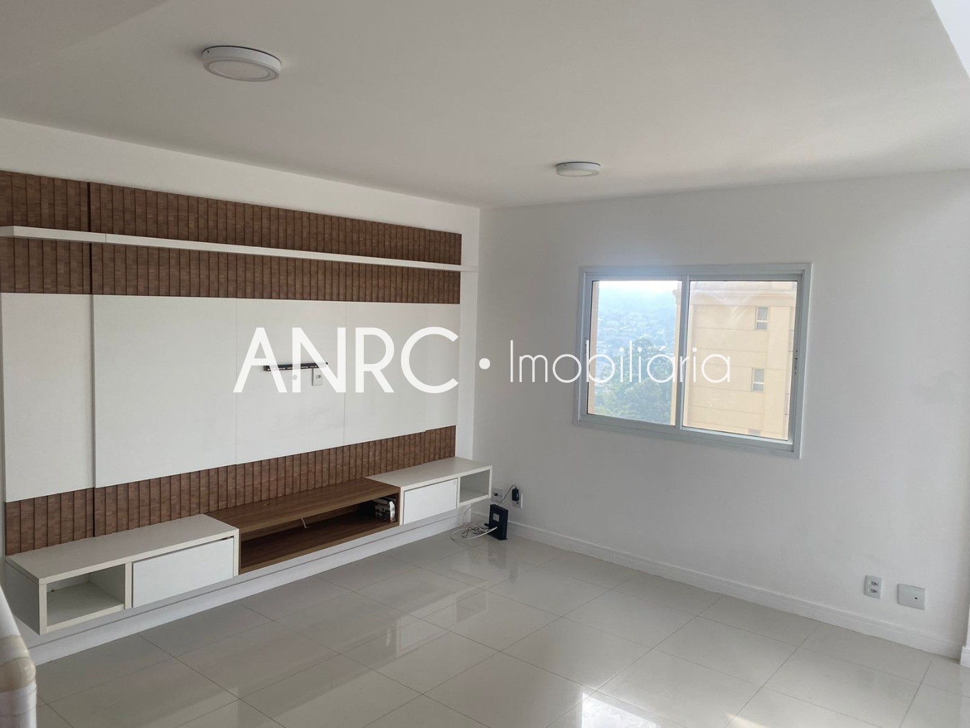 Apartamento para alugar com 2 quartos, 82m² - Foto 1