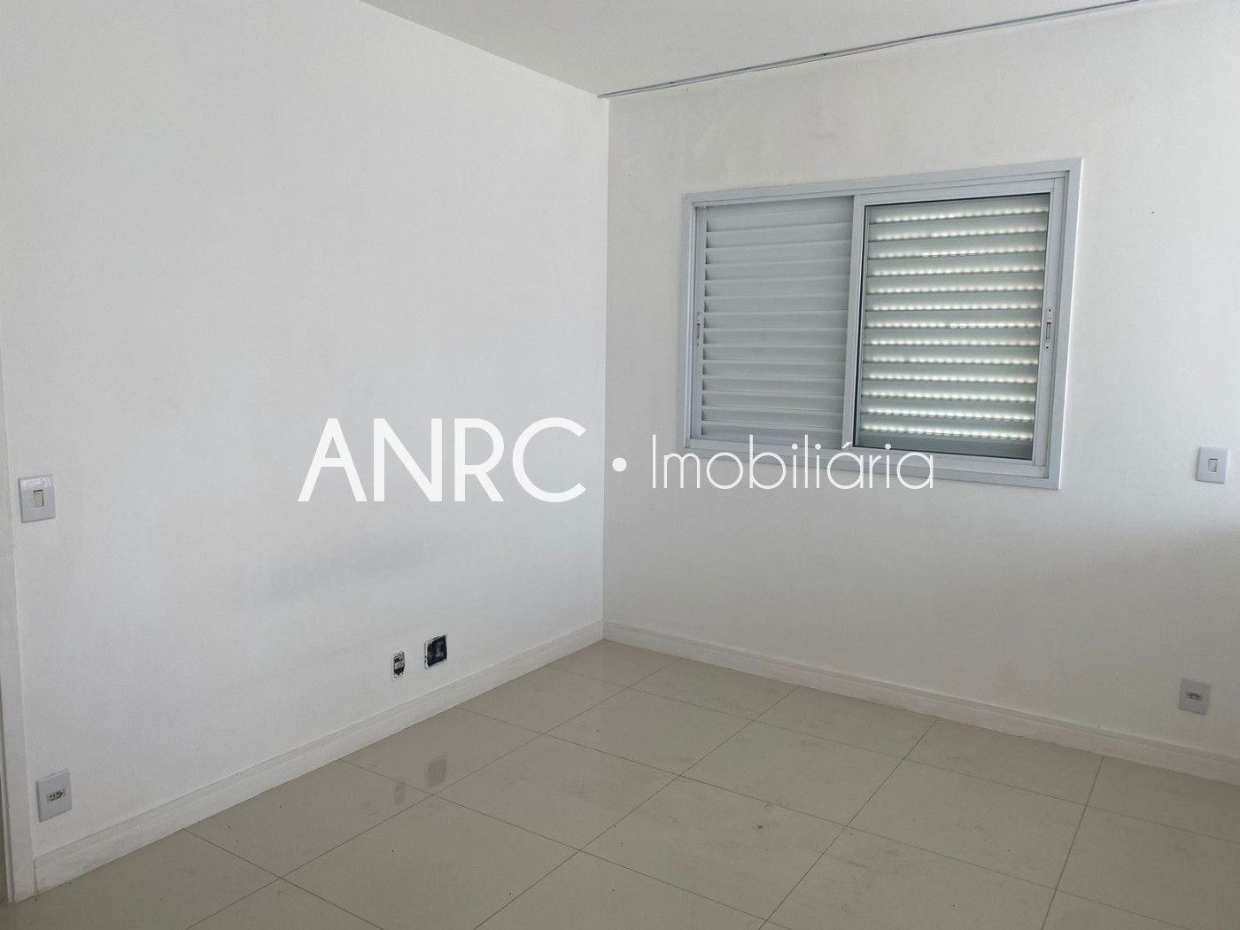 Apartamento para alugar com 2 quartos, 82m² - Foto 18