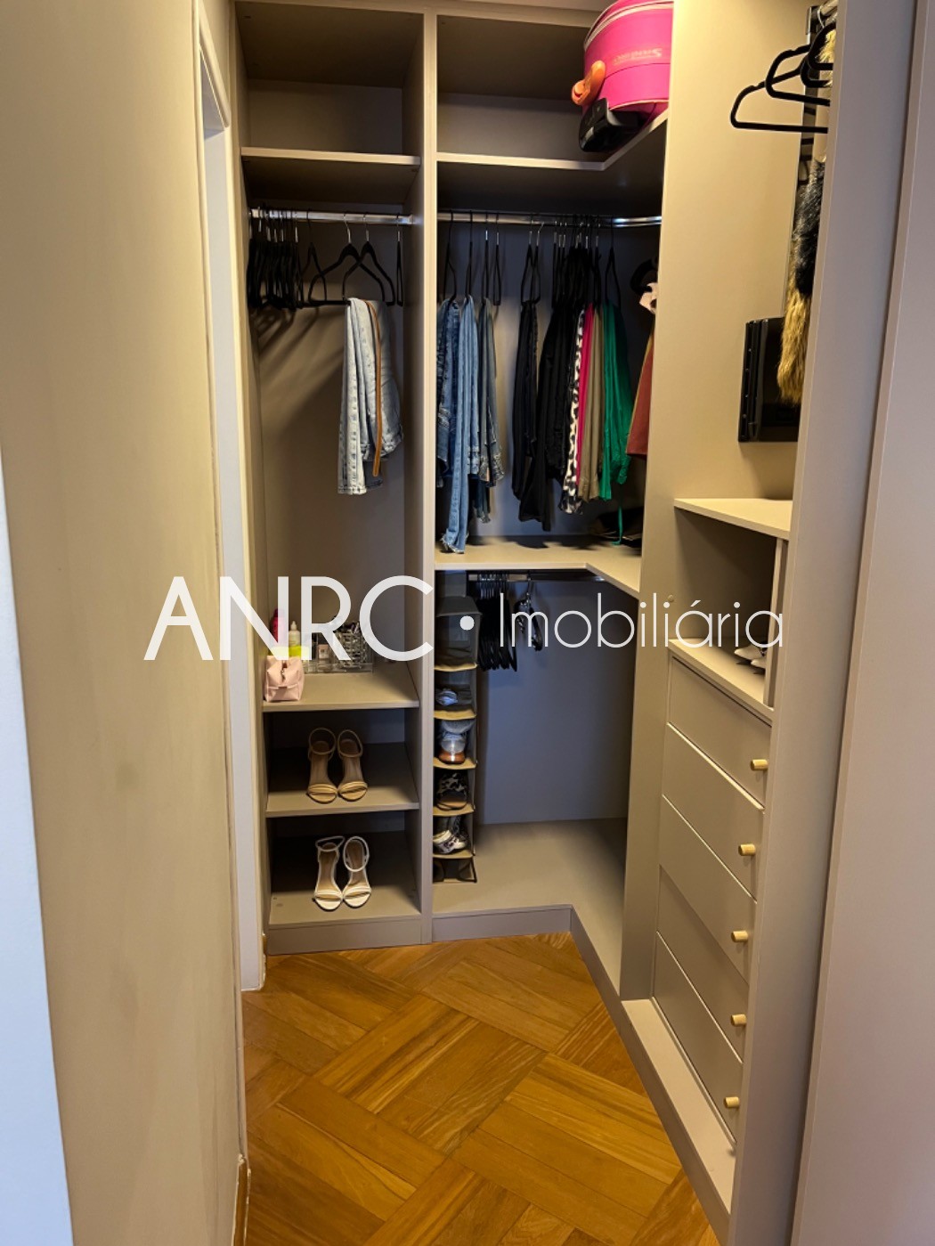 Apartamento para alugar com 3 quartos, 165m² - Foto 77