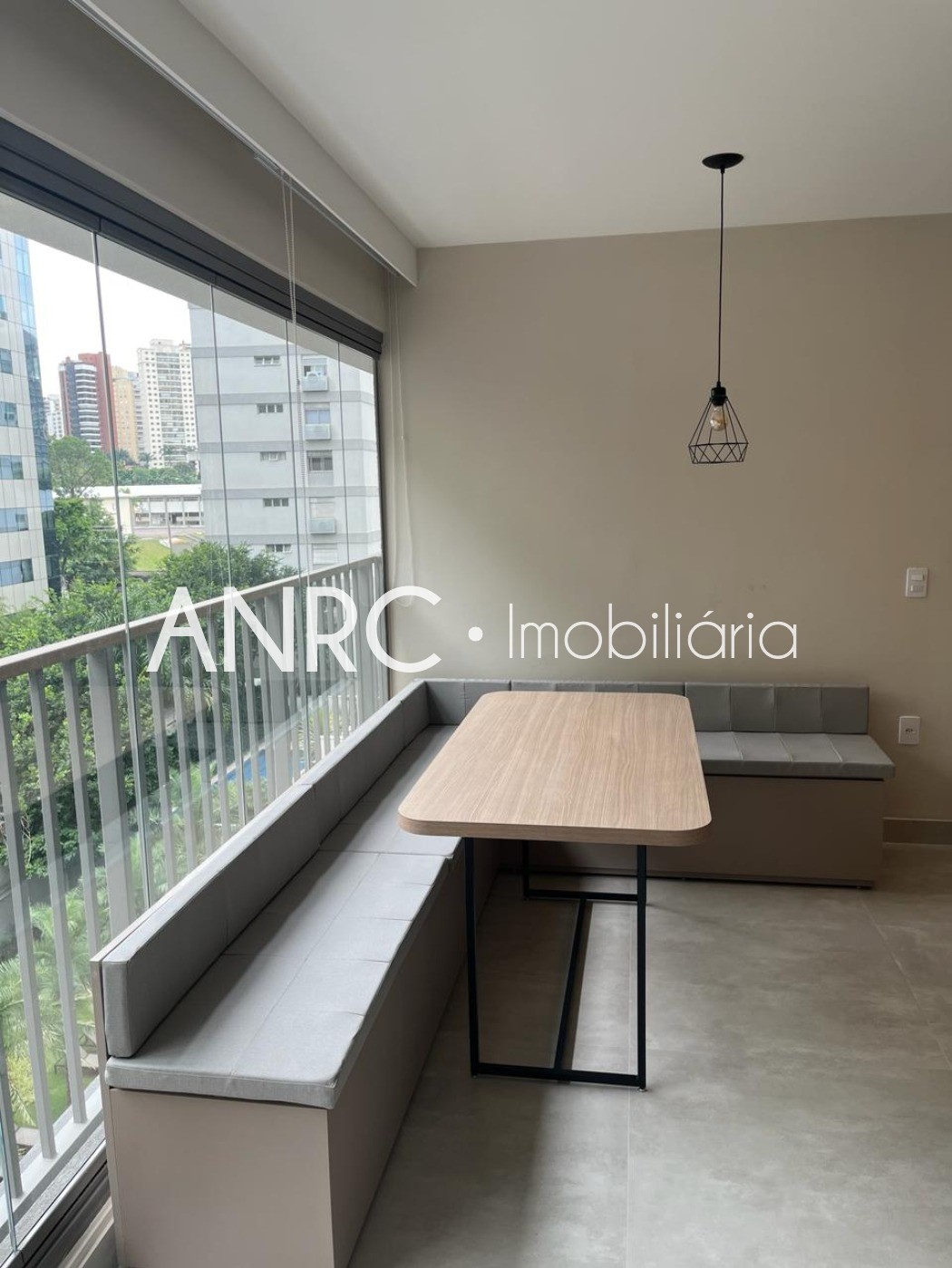 Apartamento para alugar com 1 quarto, 44m² - Foto 15