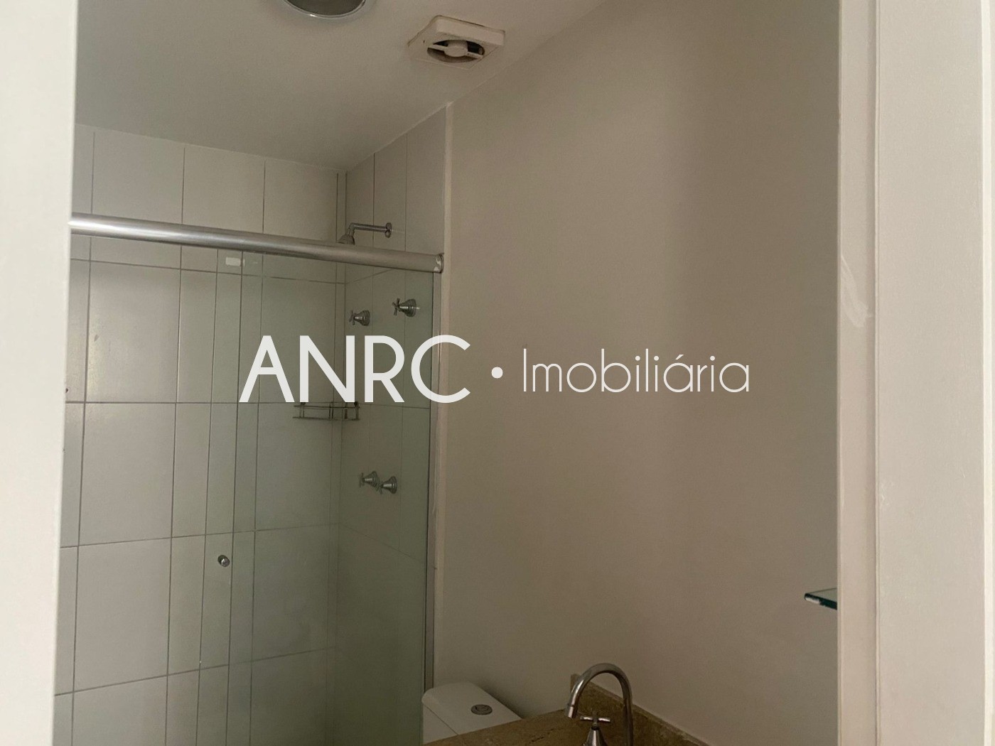 Apartamento para alugar com 2 quartos, 82m² - Foto 12