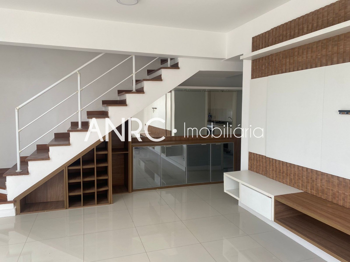 Apartamento para alugar com 2 quartos, 82m² - Foto 4