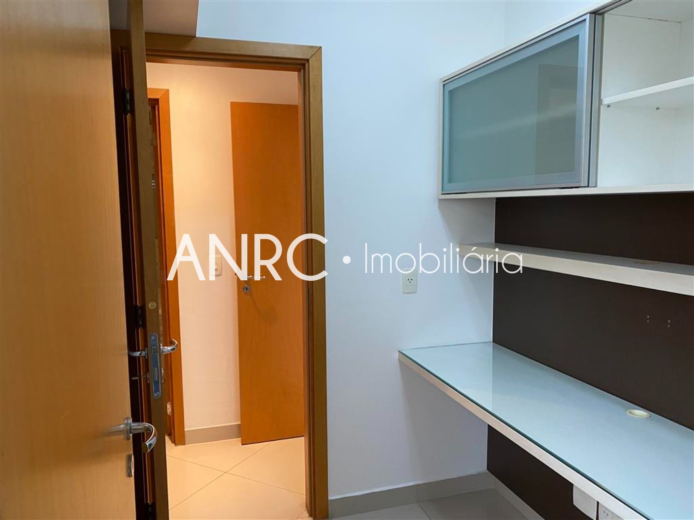 Apartamento para alugar com 2 quartos, 113m² - Foto 13