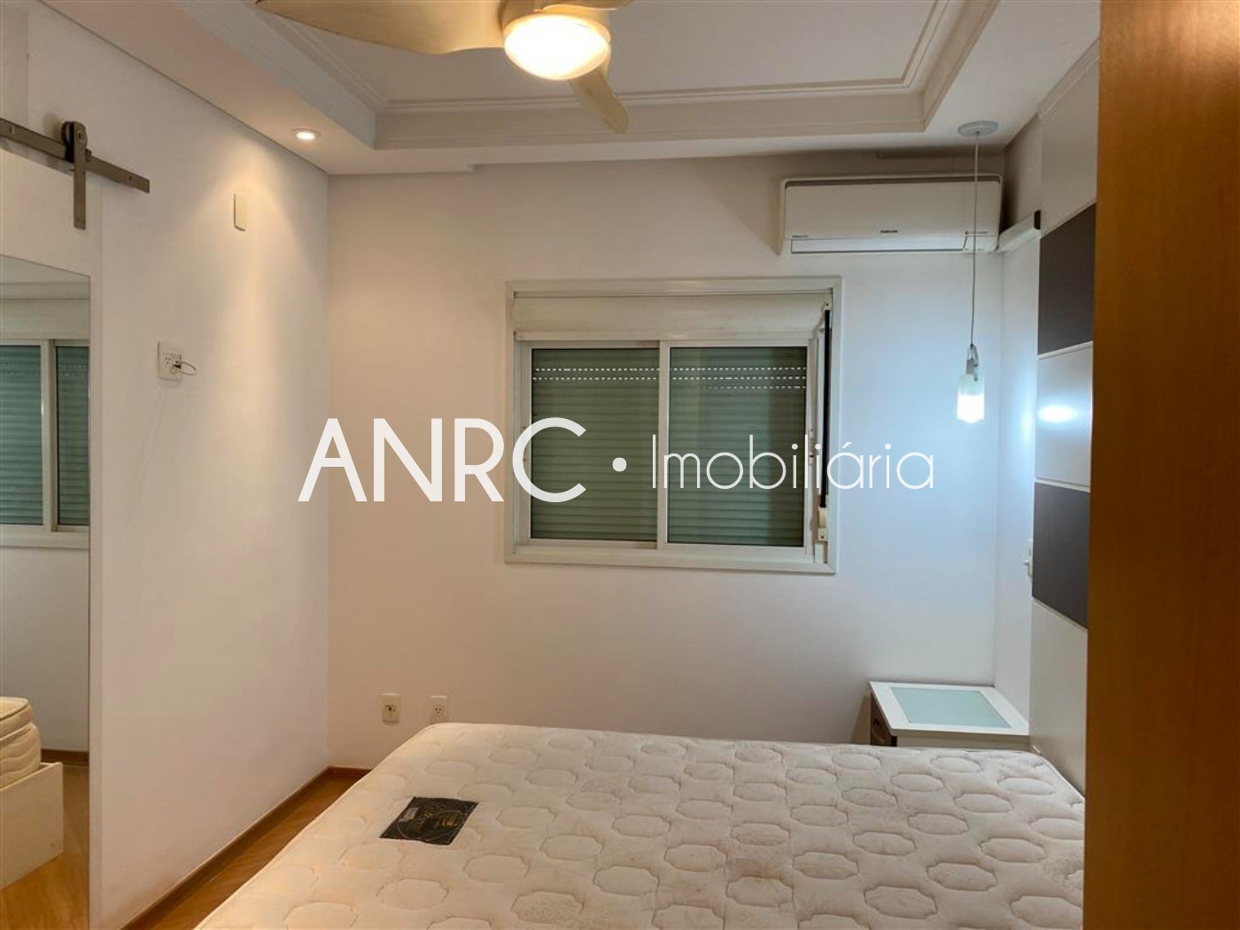 Apartamento para alugar com 2 quartos, 113m² - Foto 9