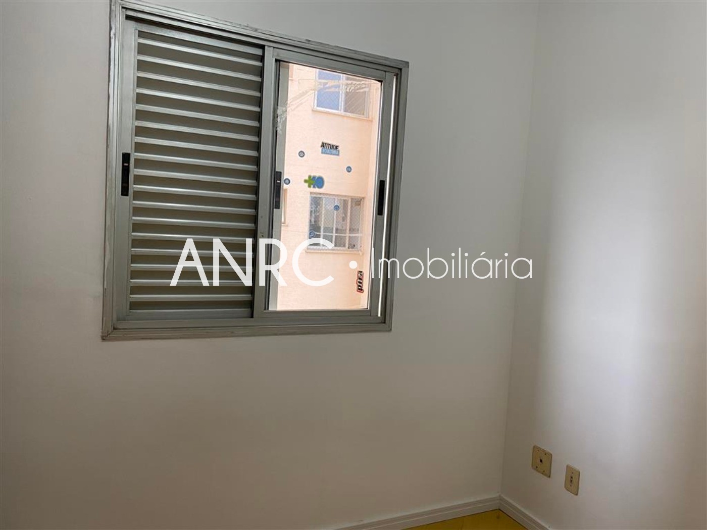 Apartamento para alugar com 3 quartos, 85m² - Foto 6