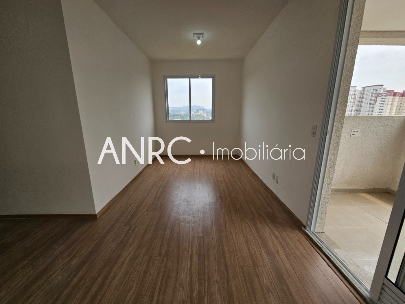 Apartamento à venda com 3 quartos, 73m² - Foto 3