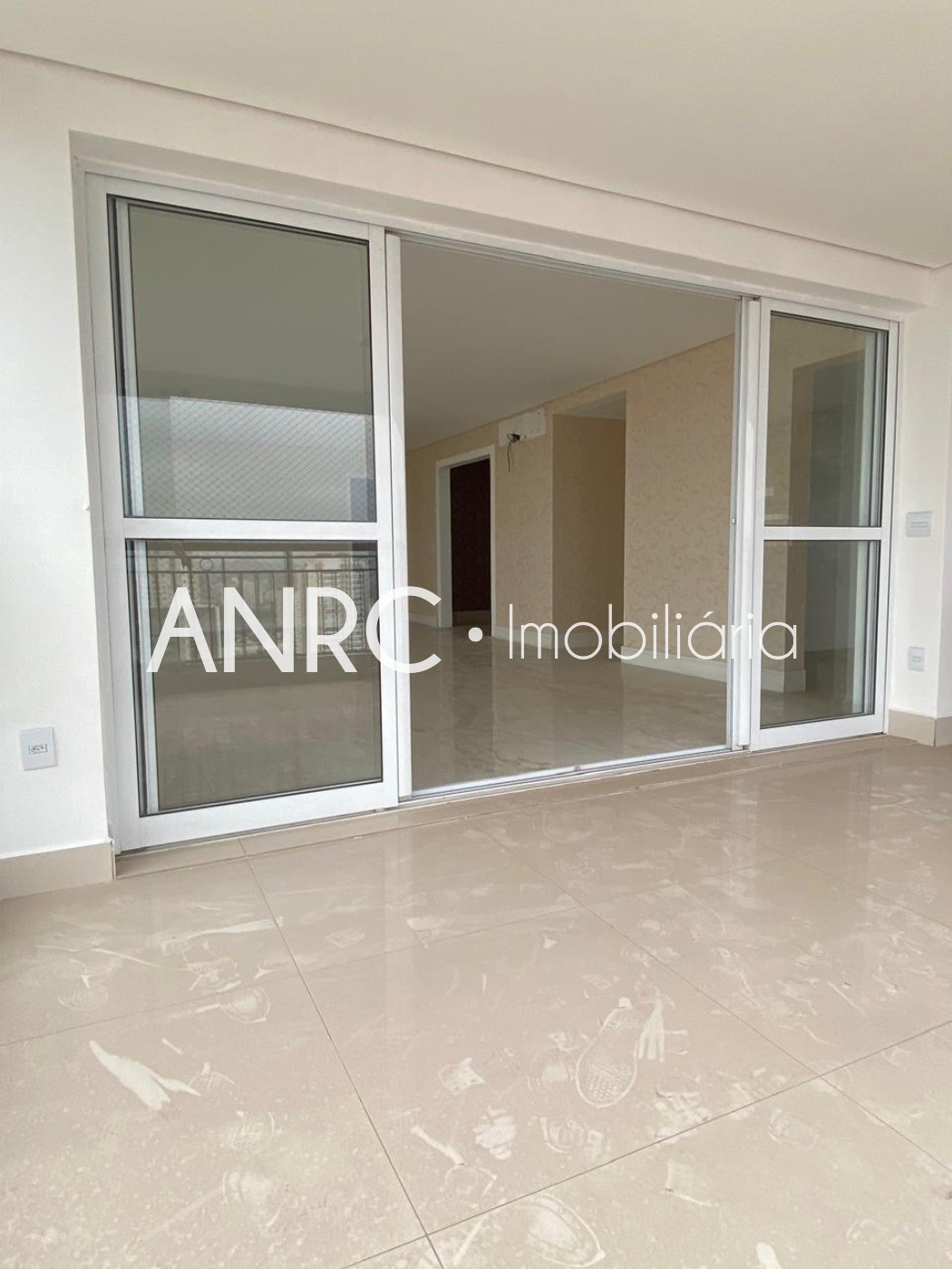 Apartamento à venda com 4 quartos, 274m² - Foto 11