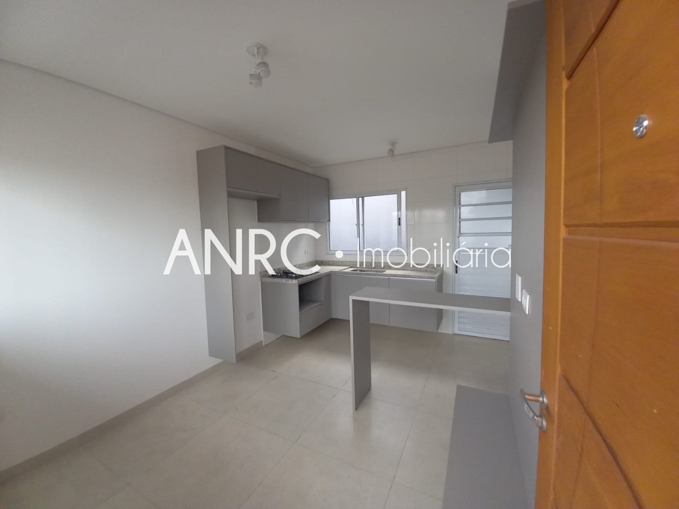 Apartamento à venda com 2 quartos, 40m² - Foto 1