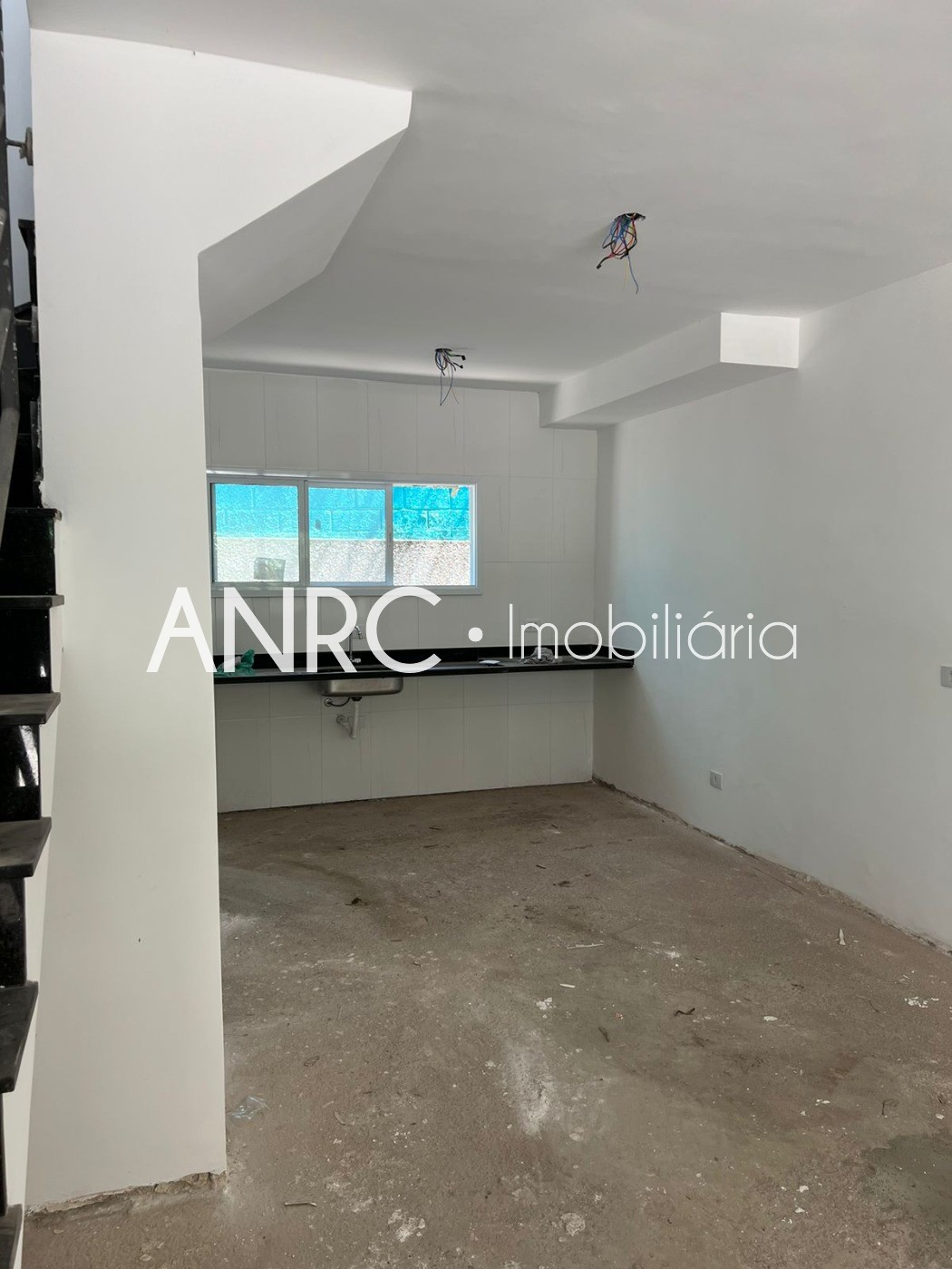 Casa à venda com 3 quartos, 105m² - Foto 8