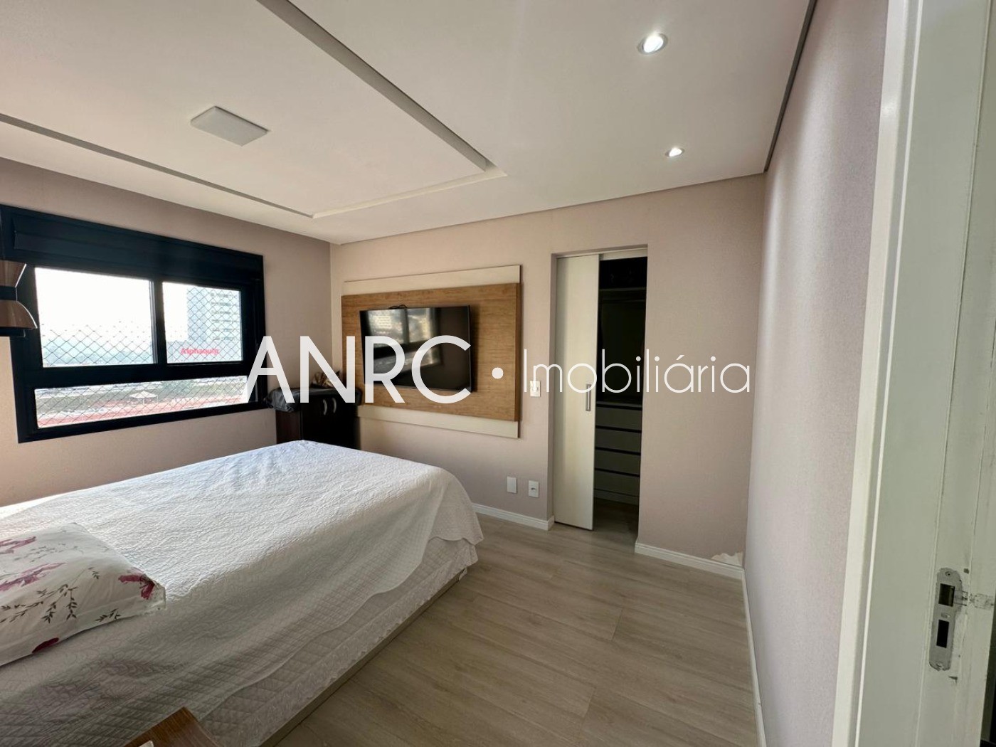 Apartamento à venda com 2 quartos, 61m² - Foto 17