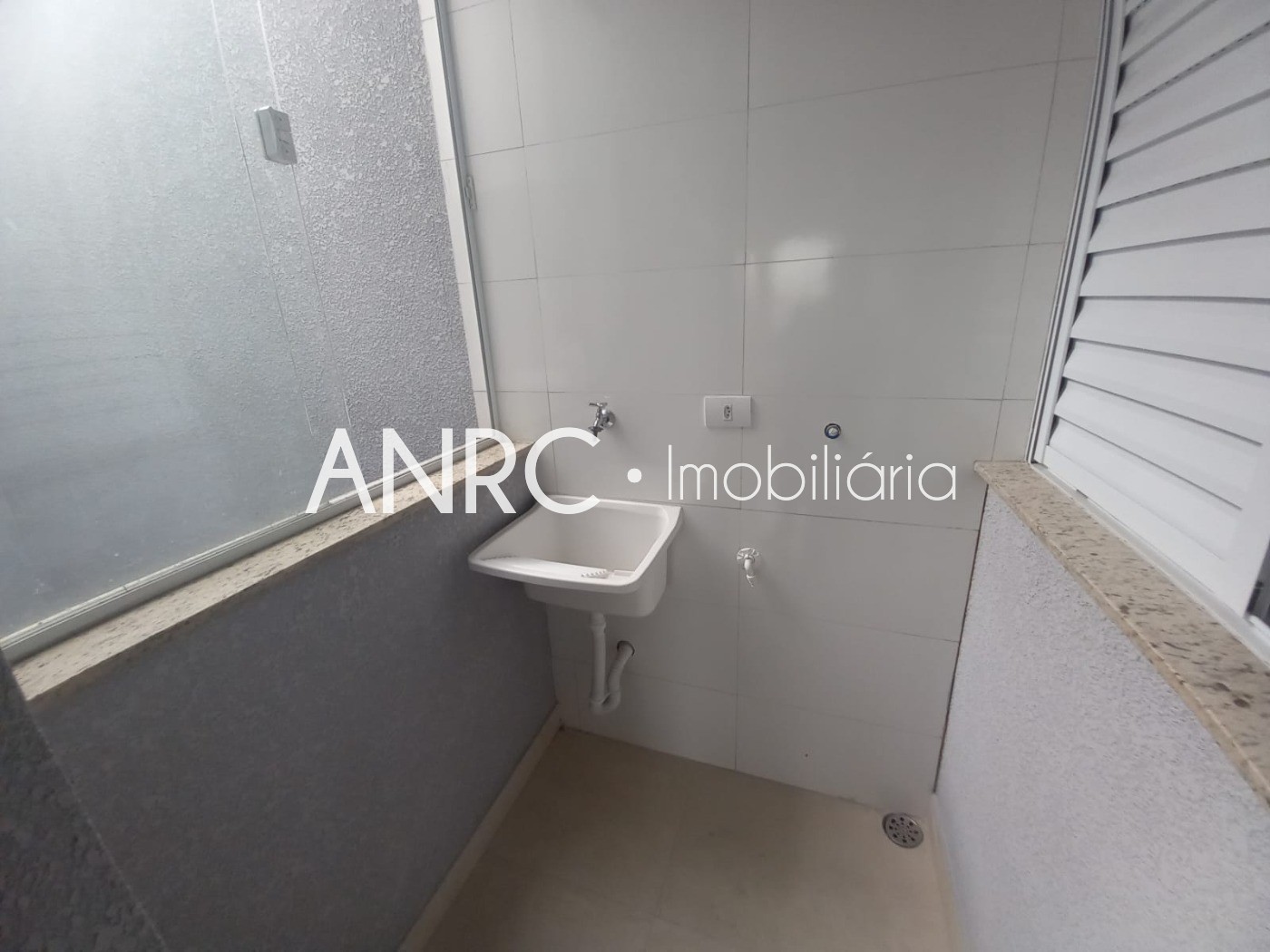 Apartamento à venda com 2 quartos, 40m² - Foto 7