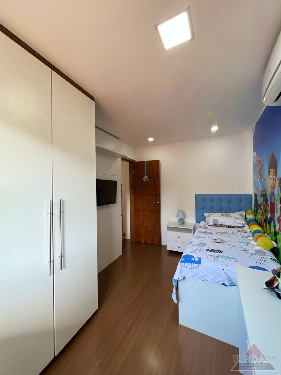 Casa à venda com 5 quartos, 250m² - Foto 12