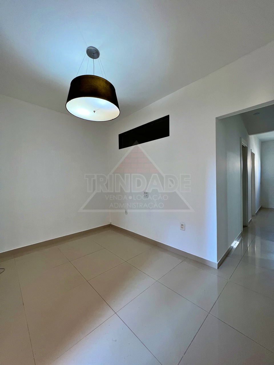 Apartamento à venda com 2 quartos, 68m² - Foto 1