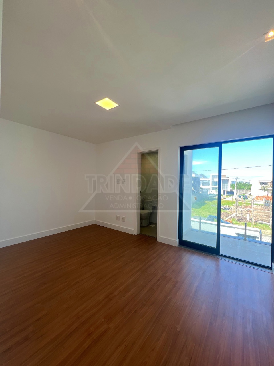 Casa à venda com 4 quartos, 180m² - Foto 13