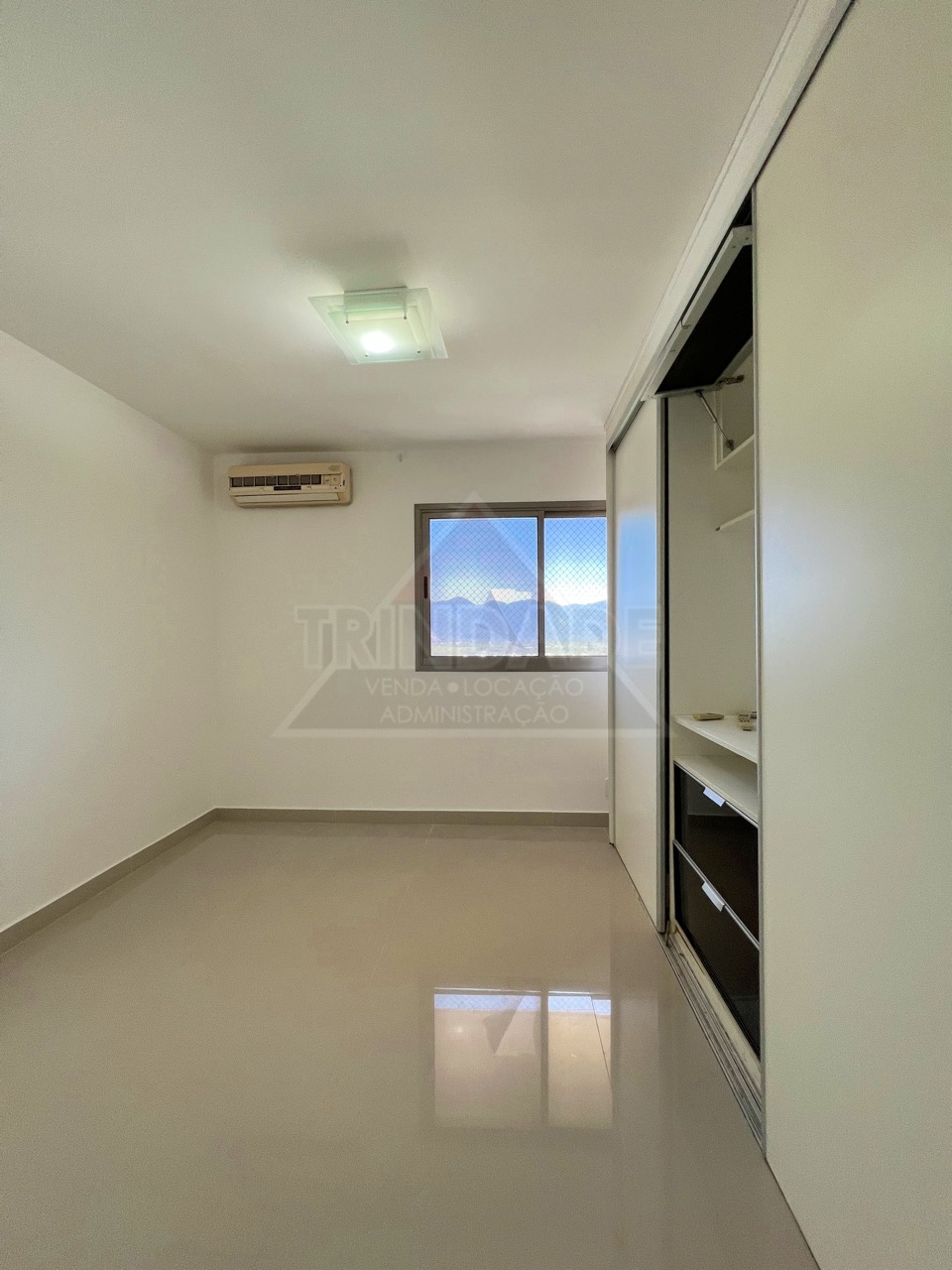 Apartamento à venda com 3 quartos, 104m² - Foto 13