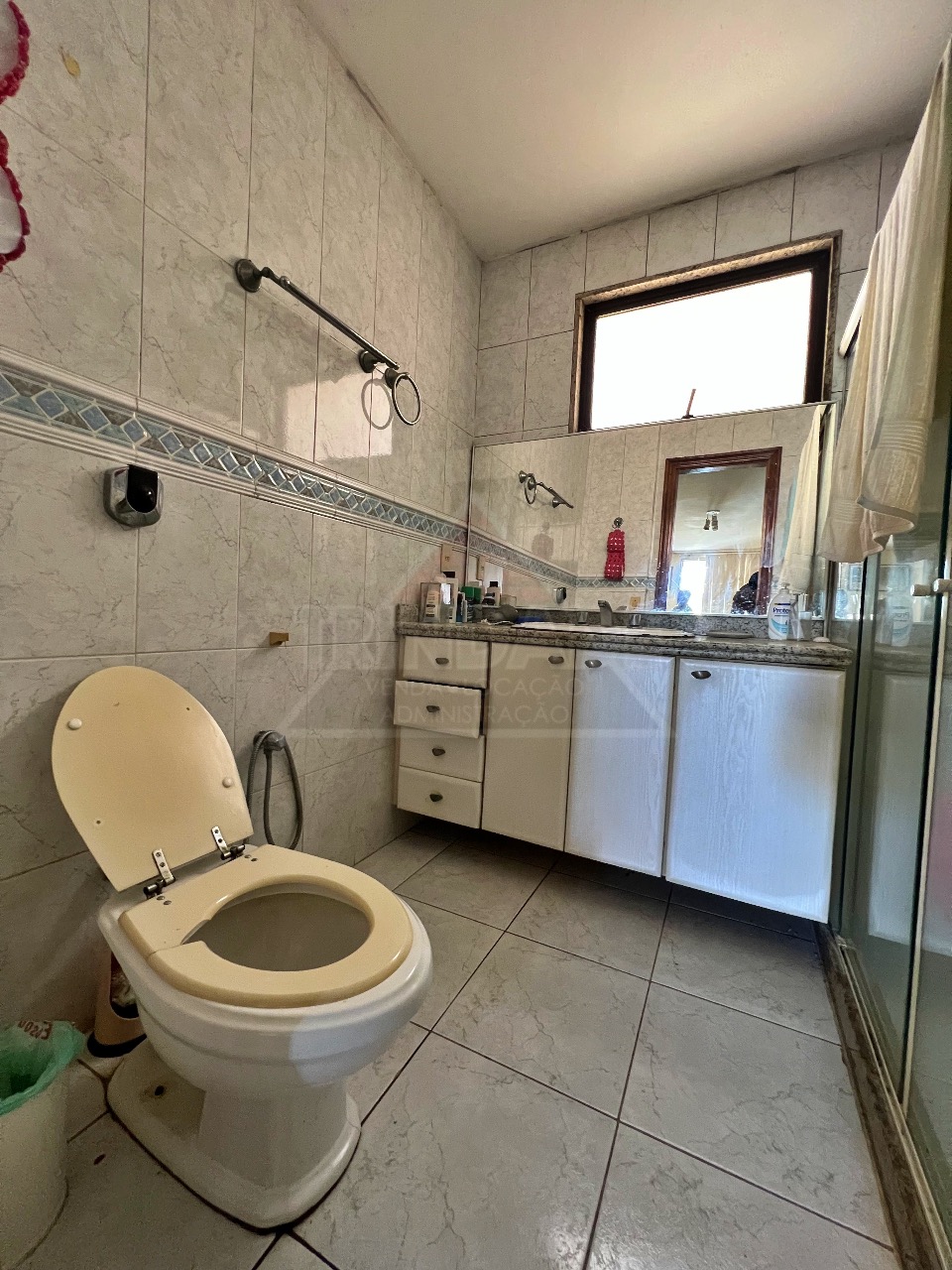 Apartamento à venda com 4 quartos, 190m² - Foto 6