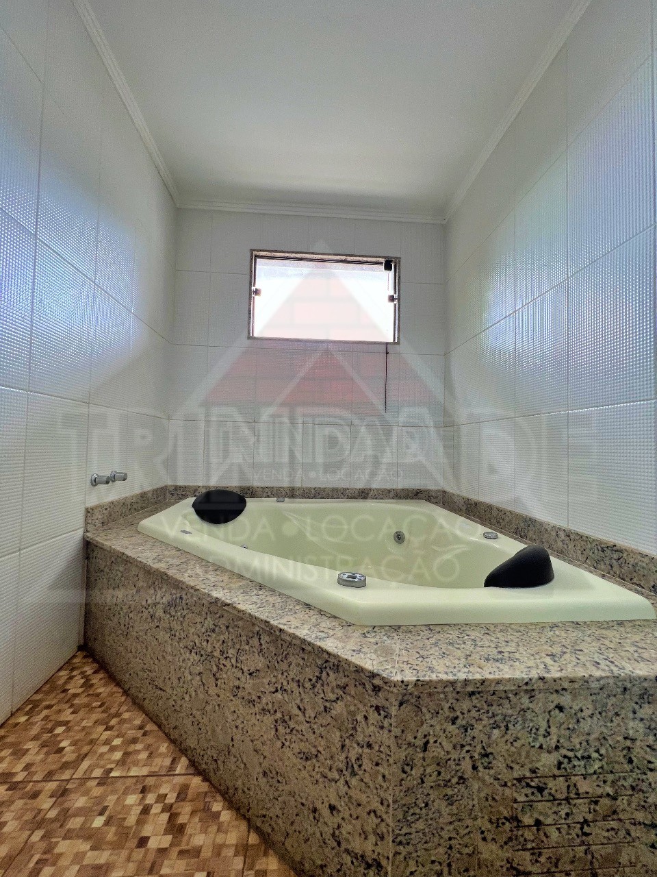 Casa à venda com 4 quartos, 380m² - Foto 16