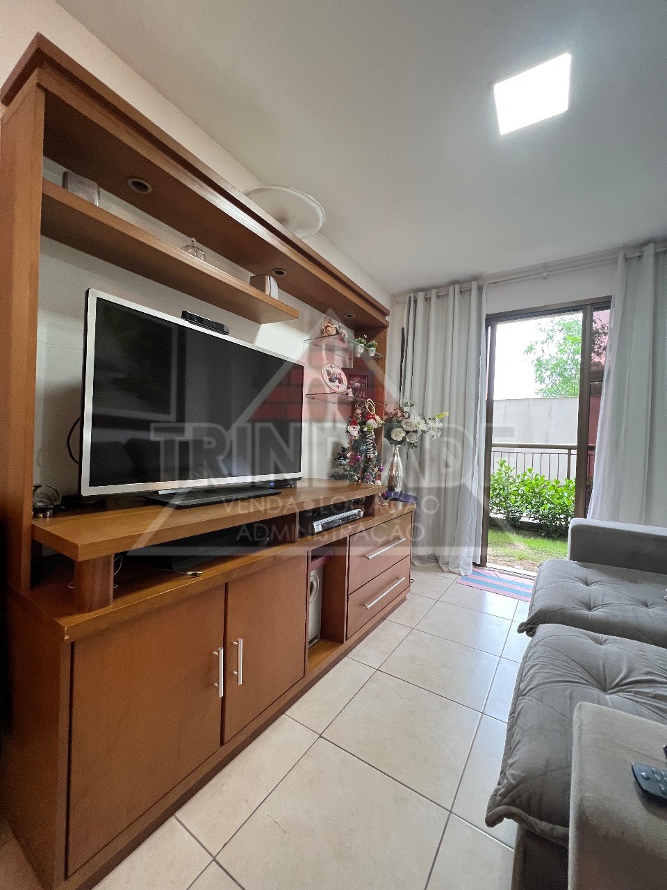 Apartamento à venda com 2 quartos, 81m² - Foto 4