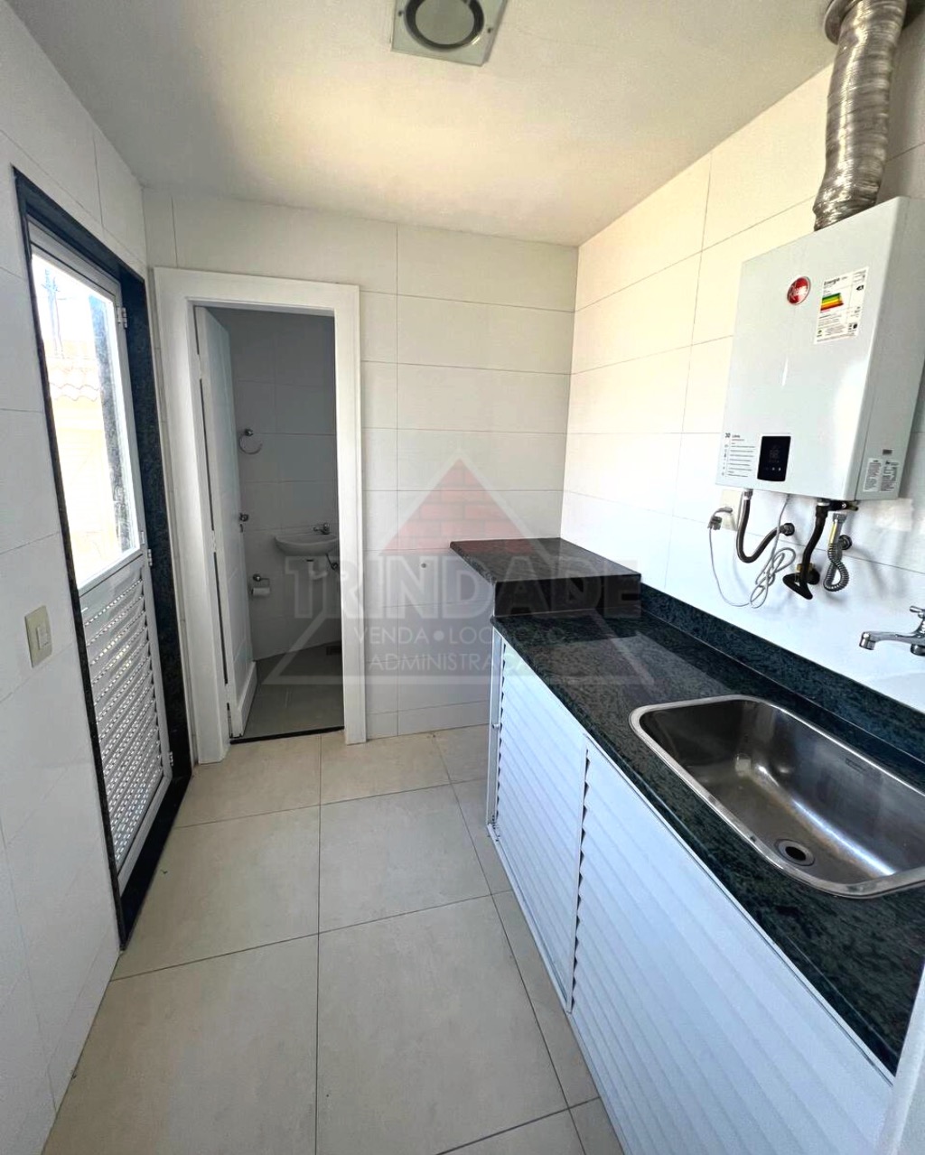 Casa à venda com 3 quartos, 300m² - Foto 22