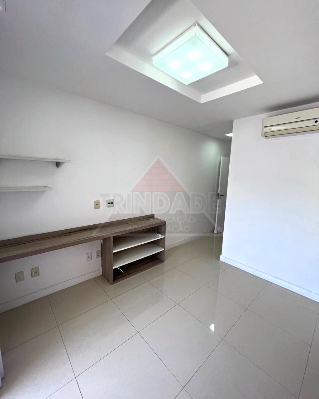 Casa à venda com 3 quartos, 300m² - Foto 11