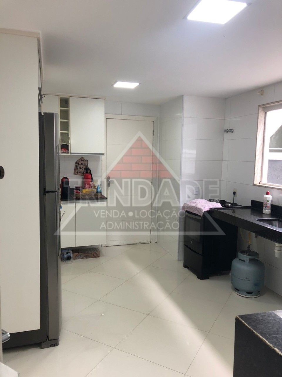 Casa à venda com 3 quartos, 200m² - Foto 34