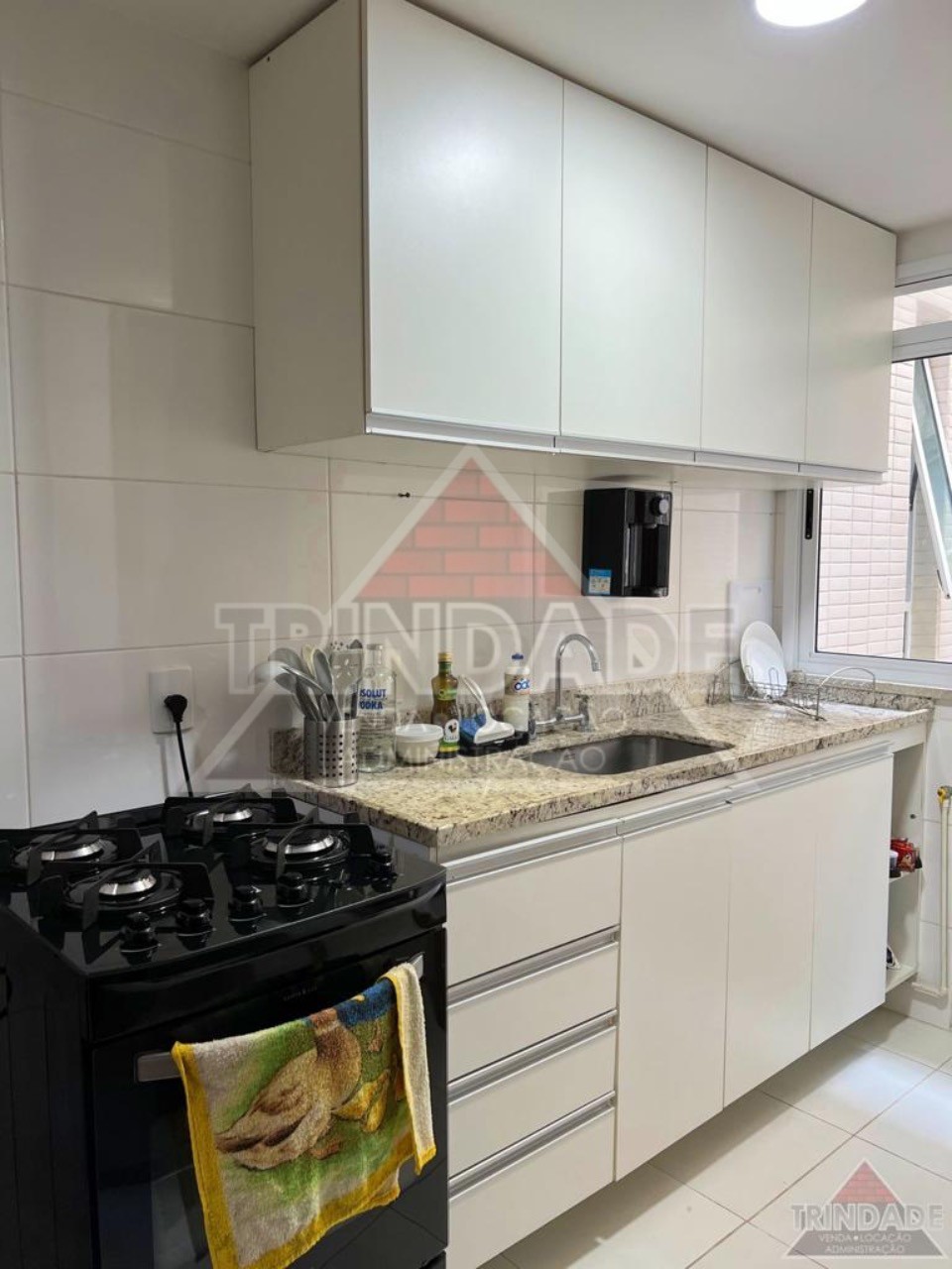 Apartamento à venda com 3 quartos, 110m² - Foto 3